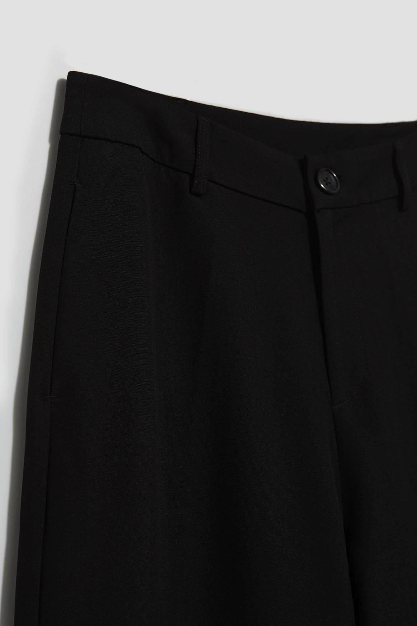 Marisse Black Wide-Leg Trousers With Pockets And Creases