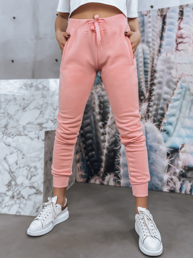 Γυναικείο παντελόνι ΤΑΙΡΙΆΖΕΙ σε ροζ Dstreet Z