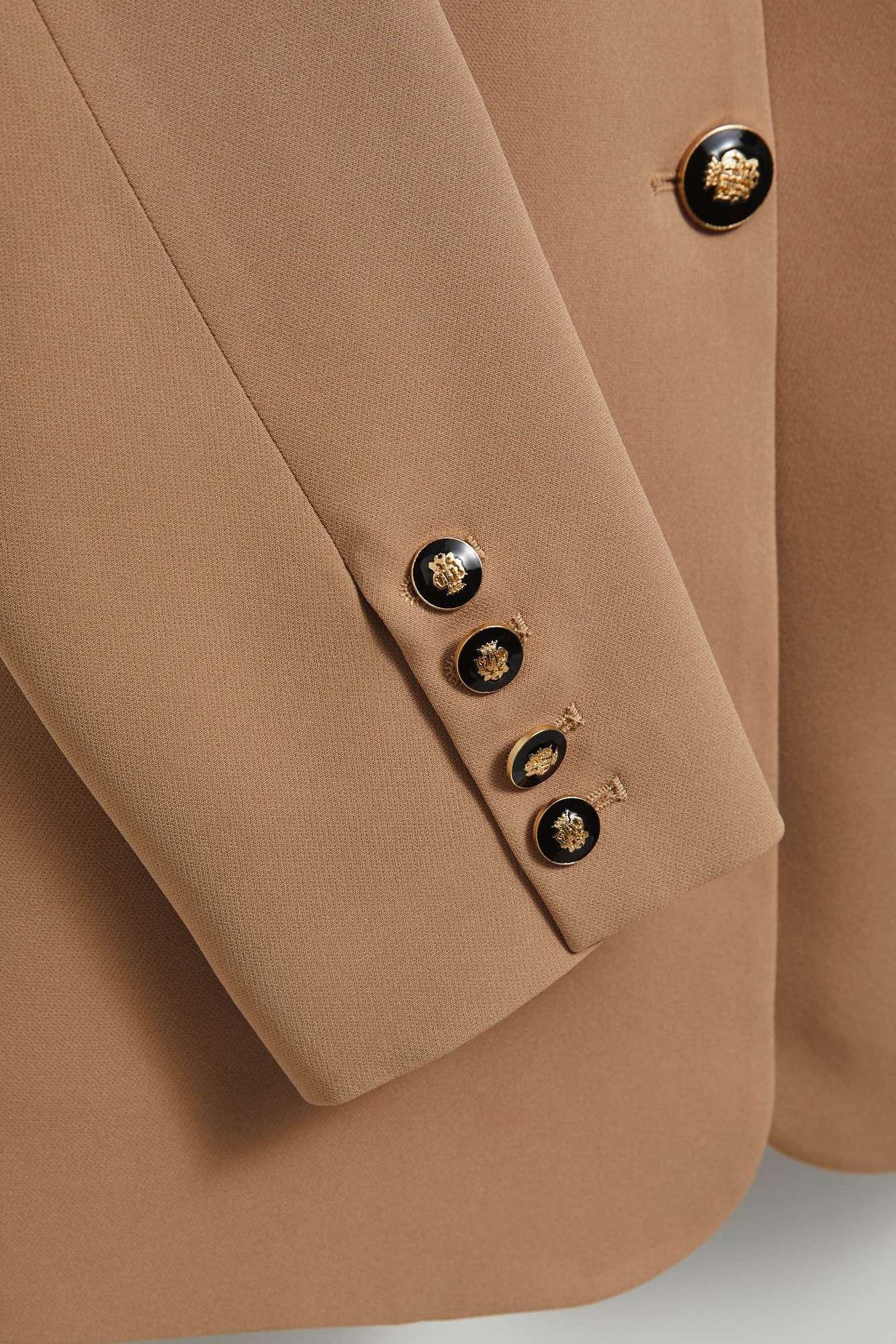 Single-breasted jacket
