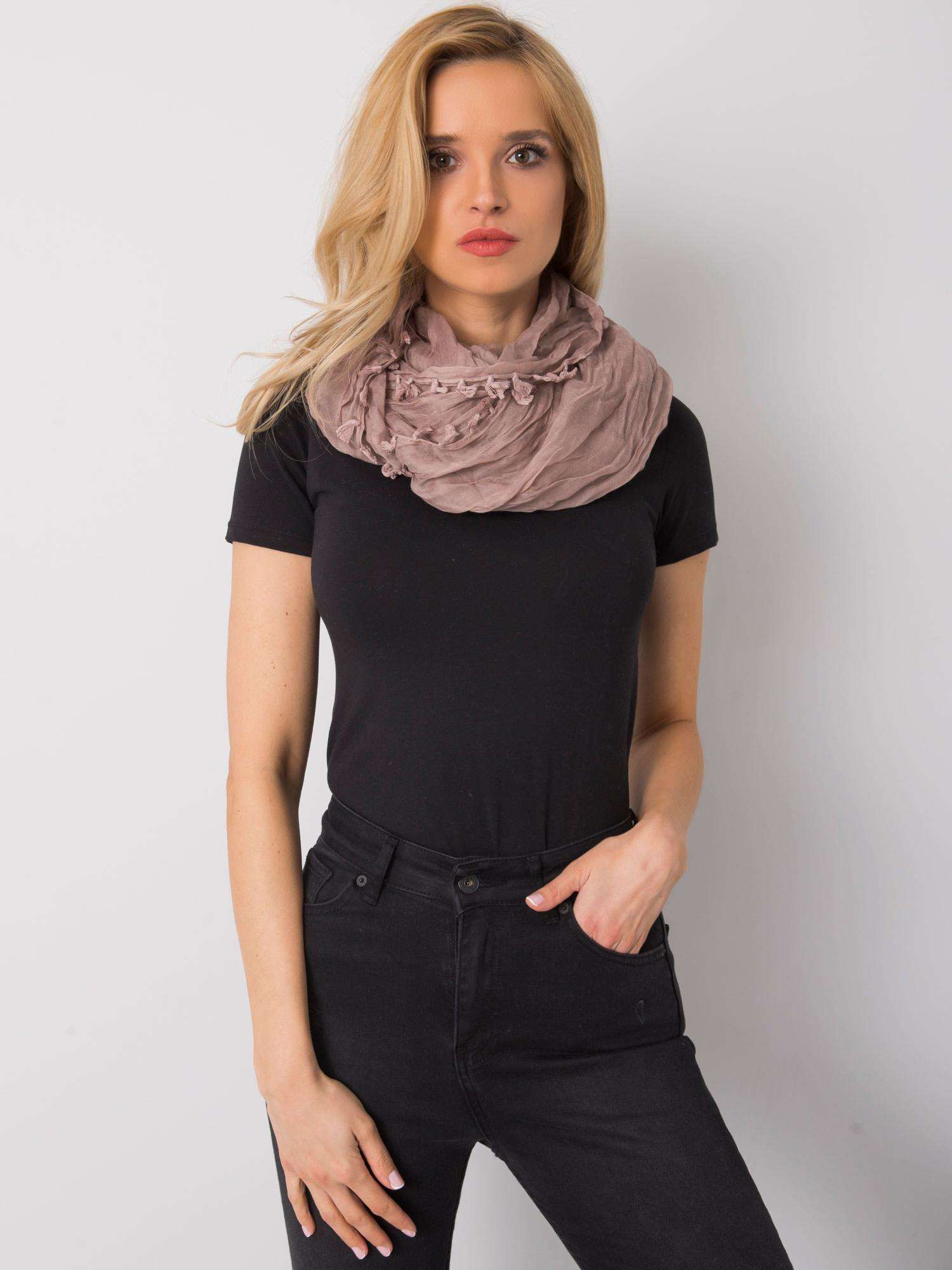 Women's brown scarf with fringe