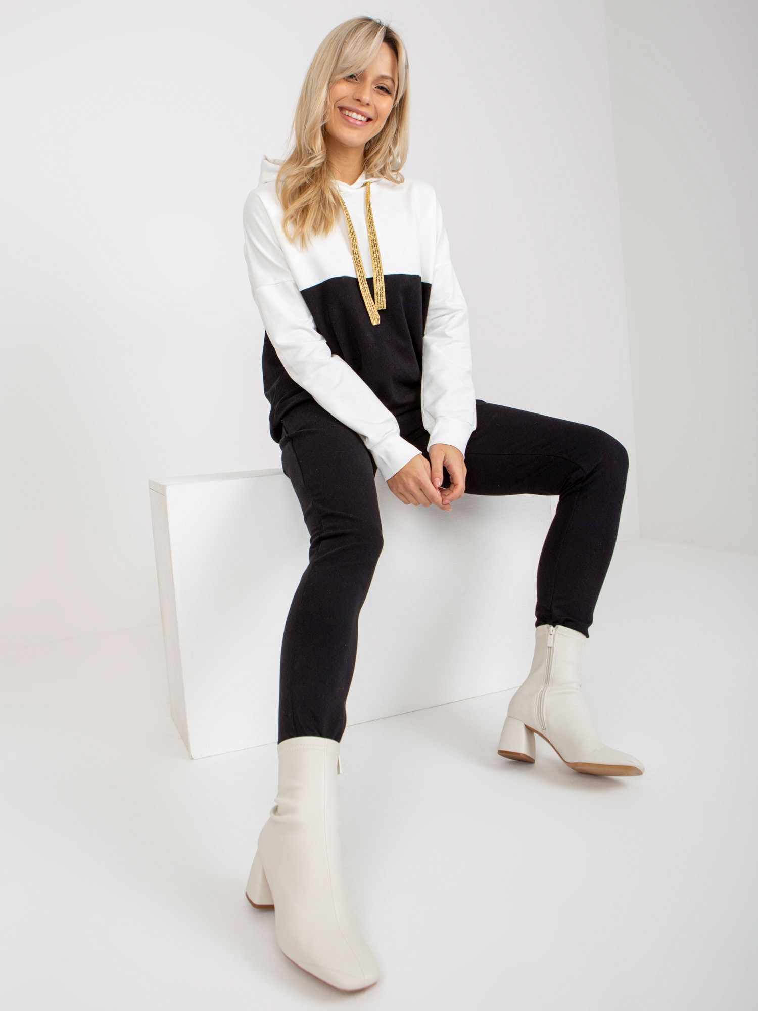 Ecru-black women's tracksuit with trousers