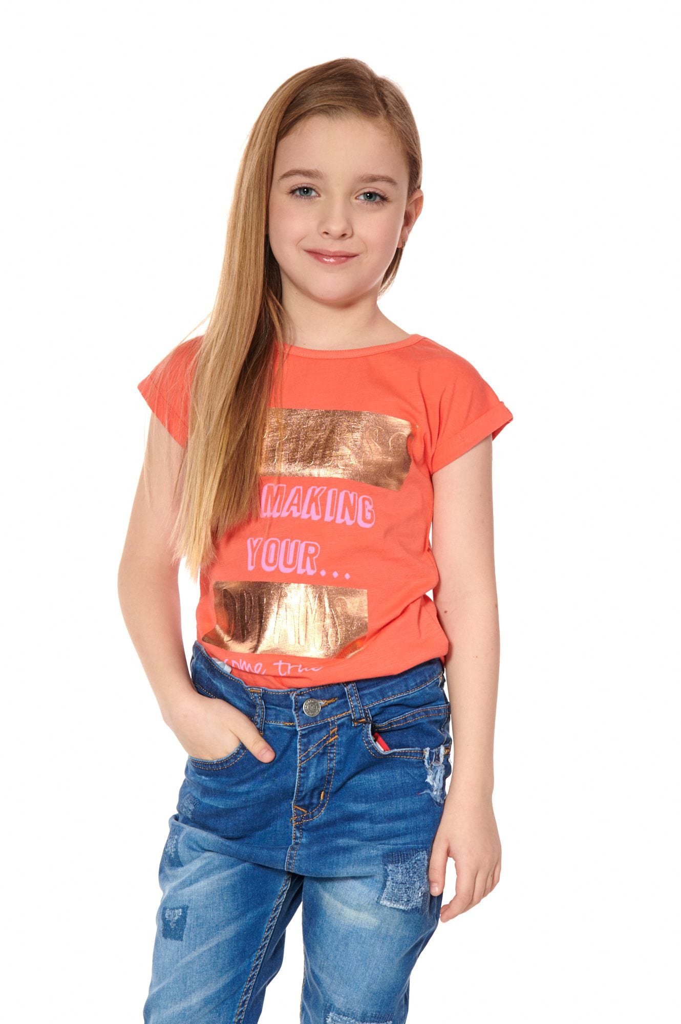 Girls' T-shirt with coral inscriptions