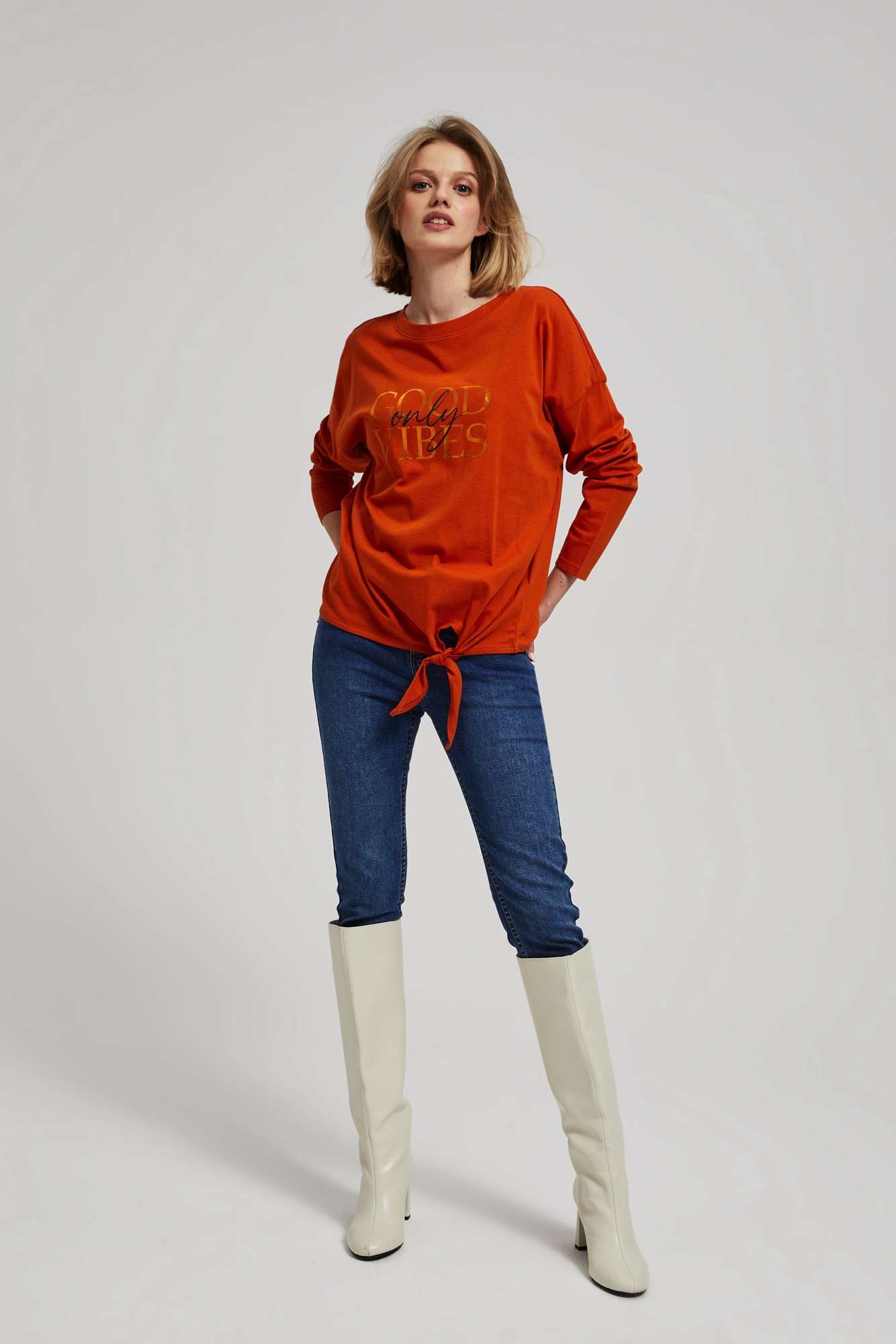 Blouse with inscription and tie