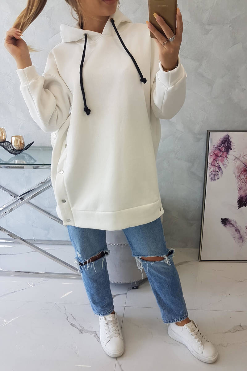 Insulated sweatshirt with ecru press studs