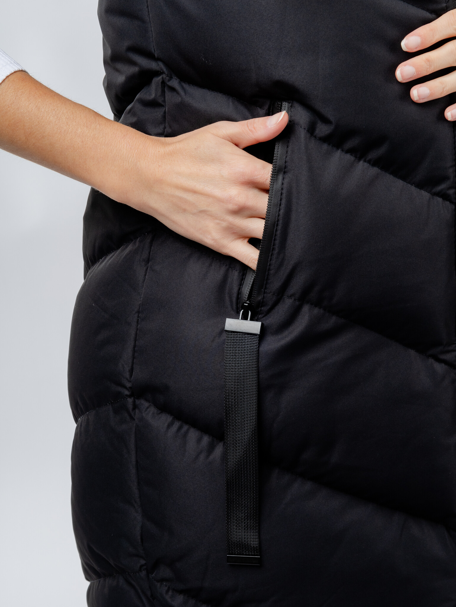 Women's quilted vest GLANO - black