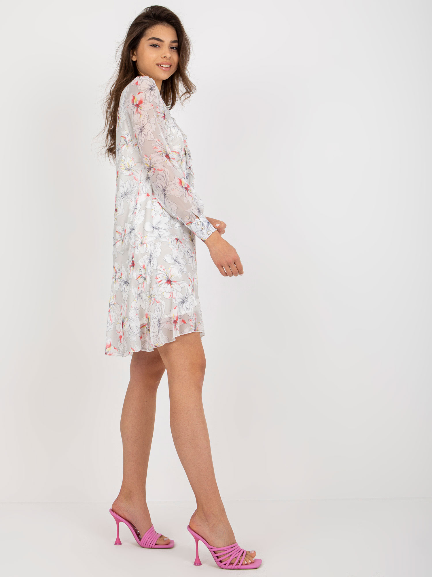 Light grey dress with print and ruffle