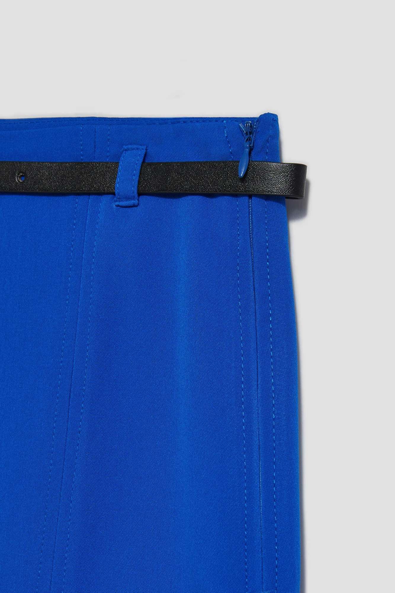 Mini skirt with belt