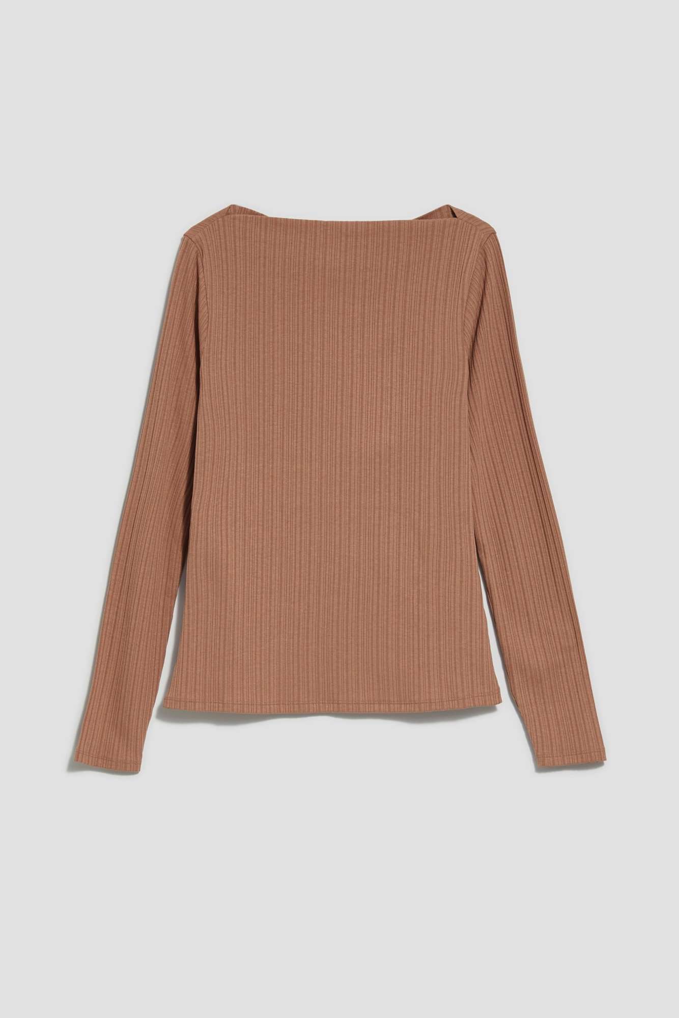 Fitted women's blouse