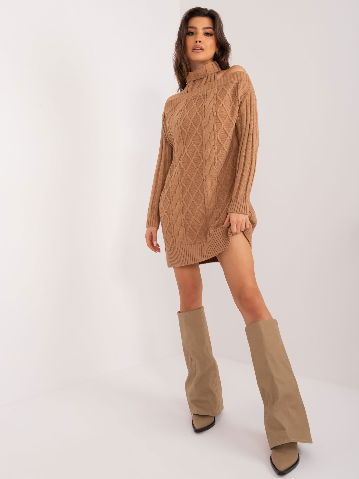 Off-the-shoulder camel knitted dress