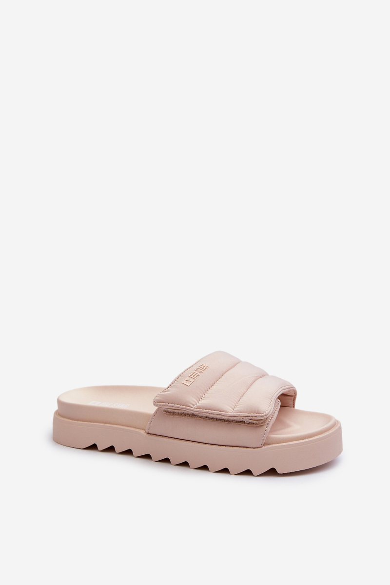 Slapi dama, BIG STAR SHOES