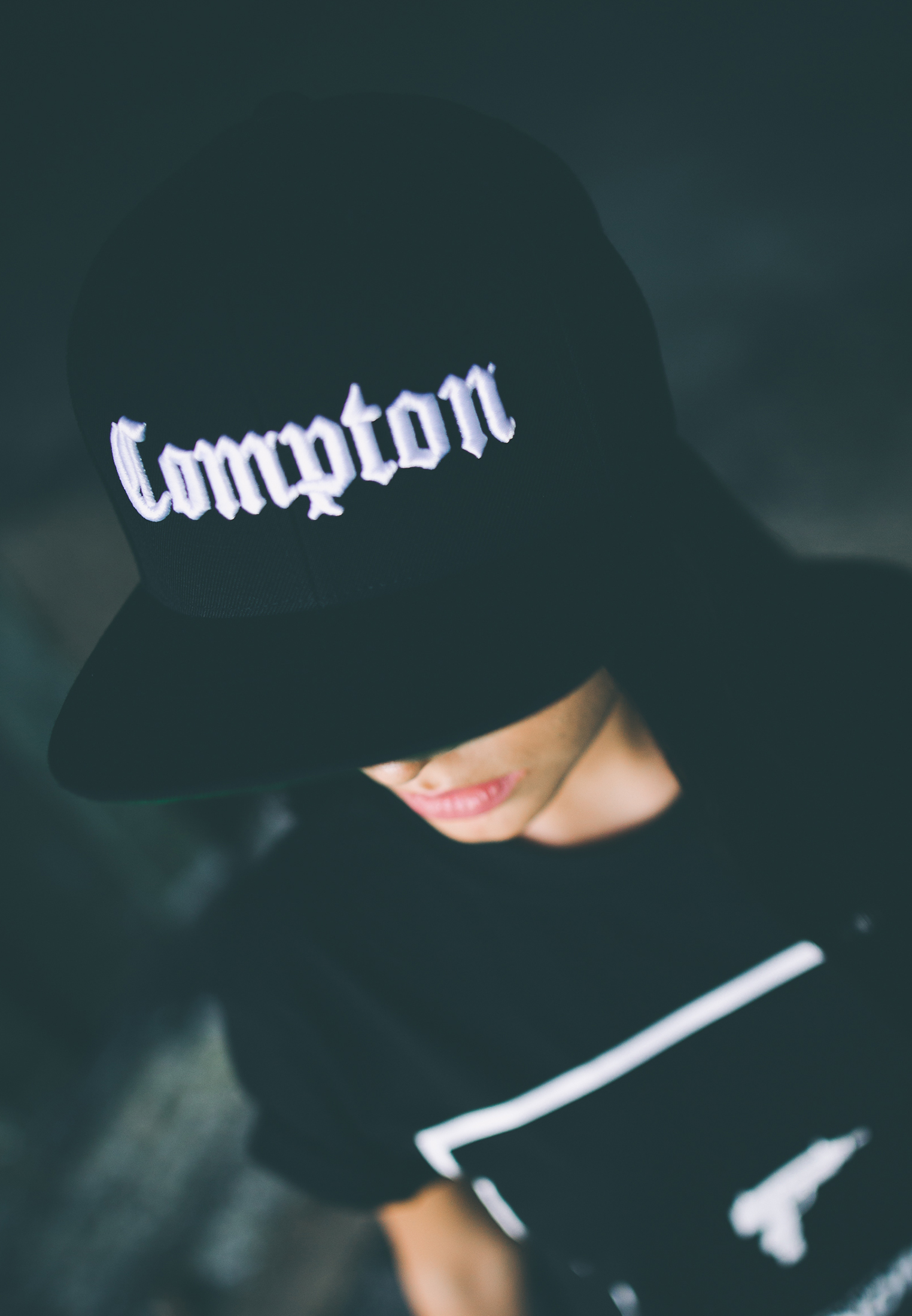 Compton Snapback Black