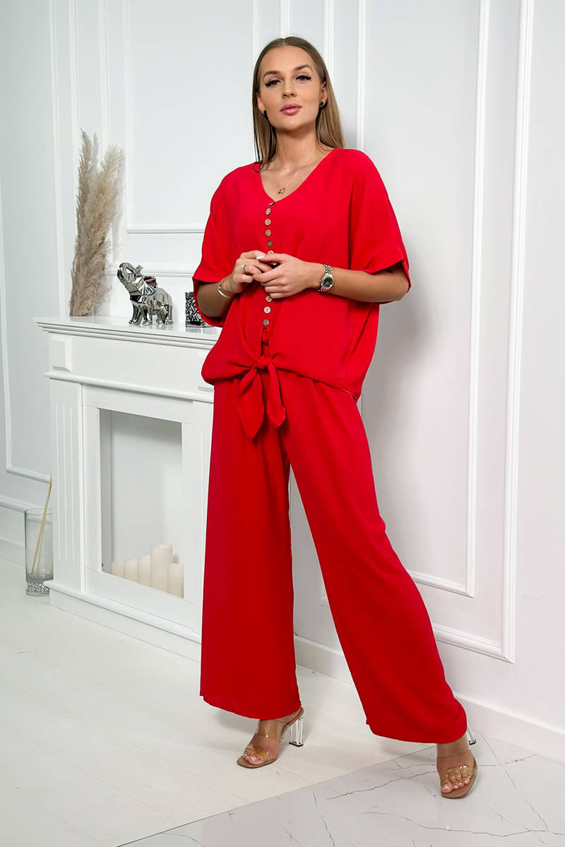 Set of blouse with red trousers