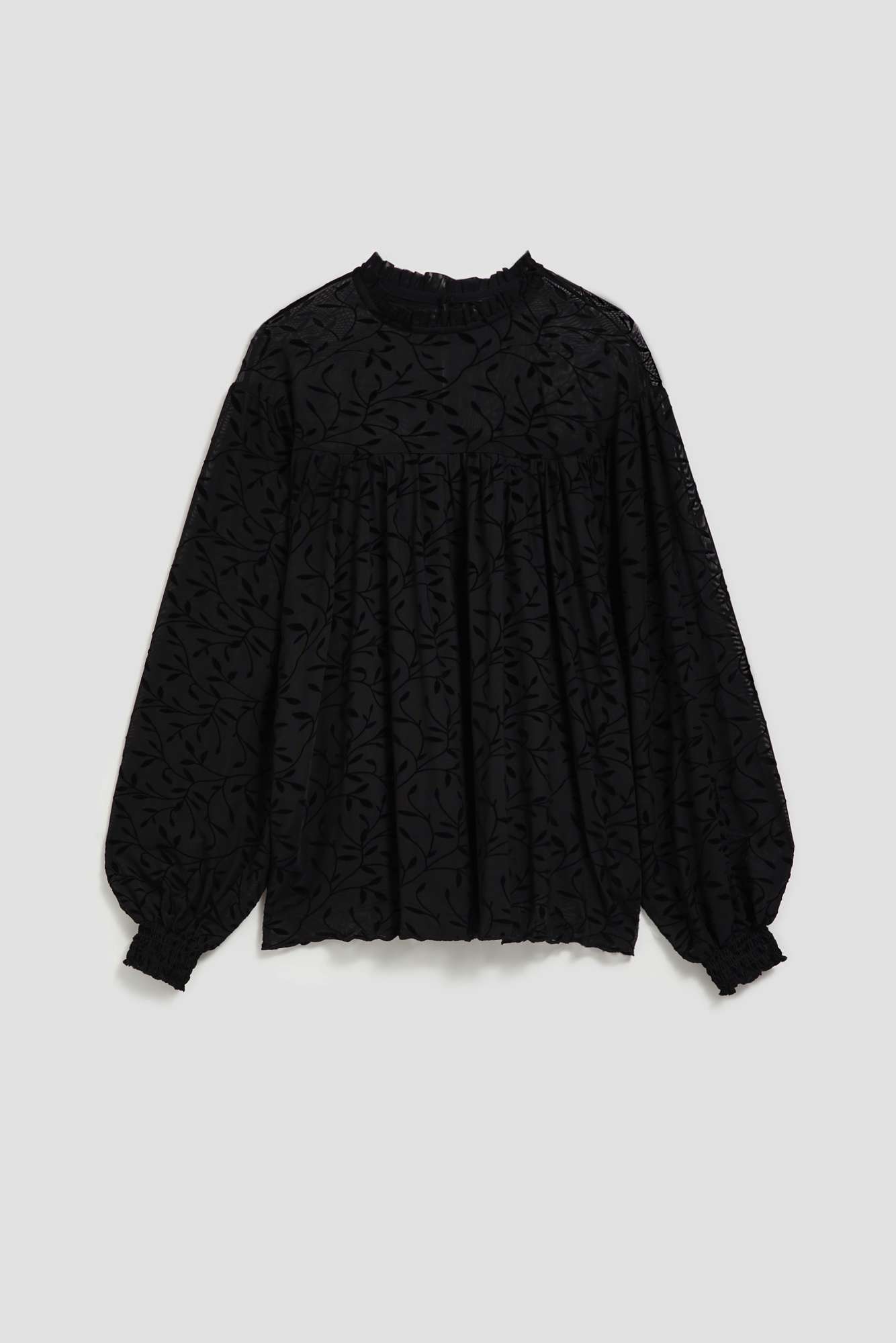 Shirts with fluffy sleeves