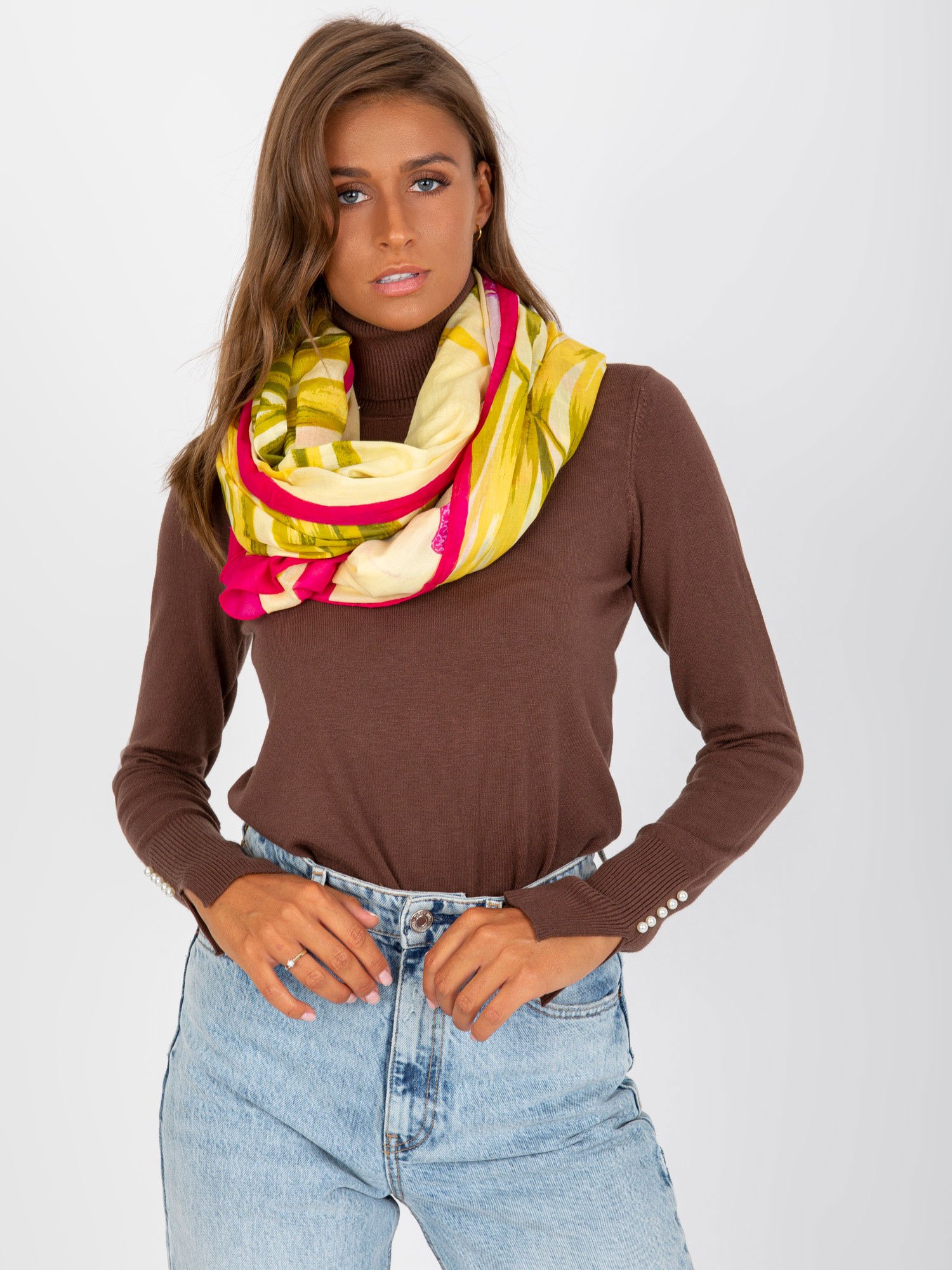 Fuchsia cotton scarf with patterns