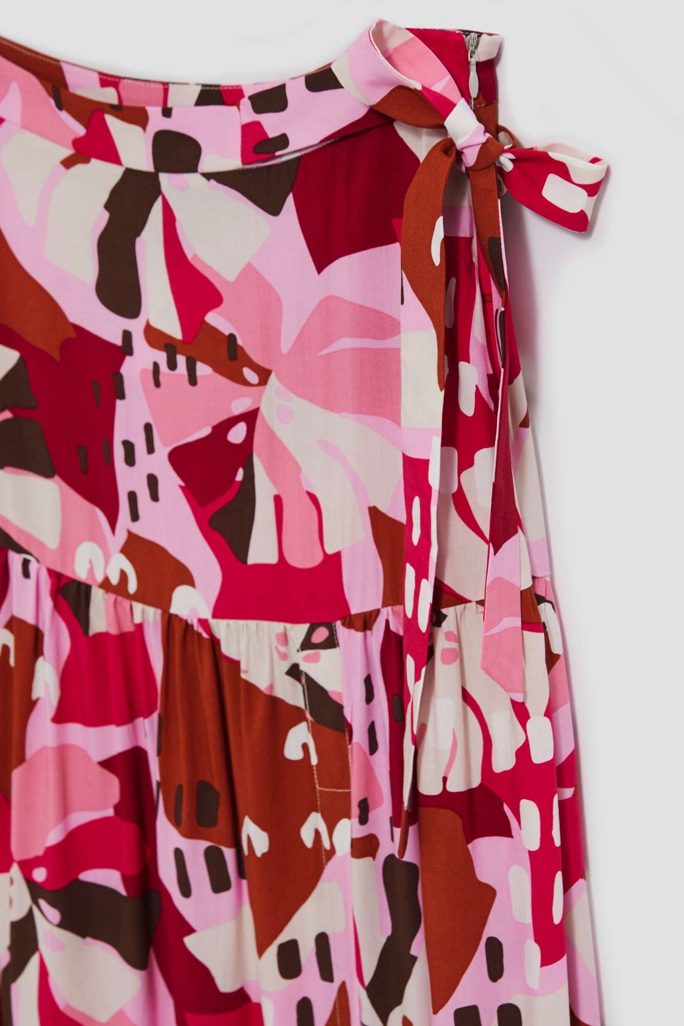 WOMEN&#039;S SKIRT L-SC-4013 STRAWBERRY