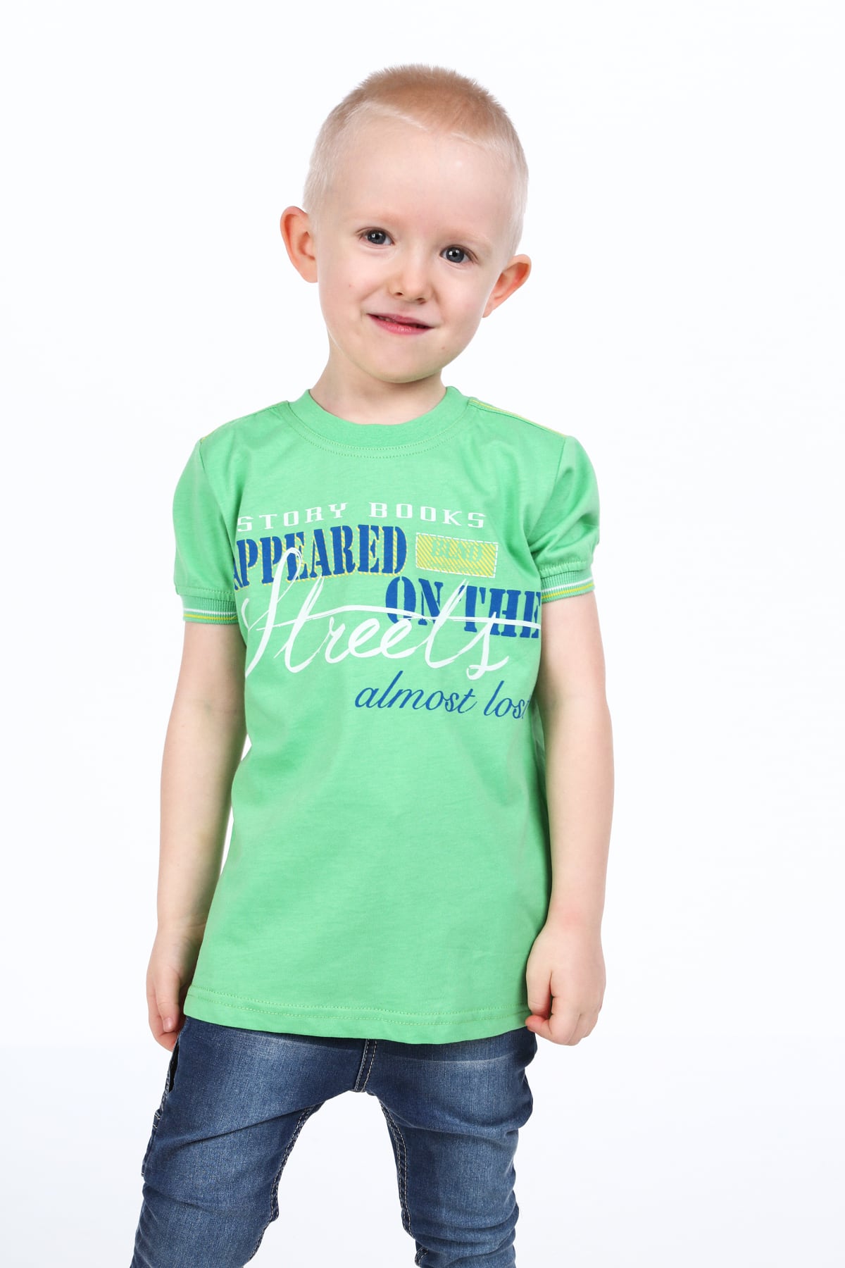 Boys' green T-shirt with inscriptions