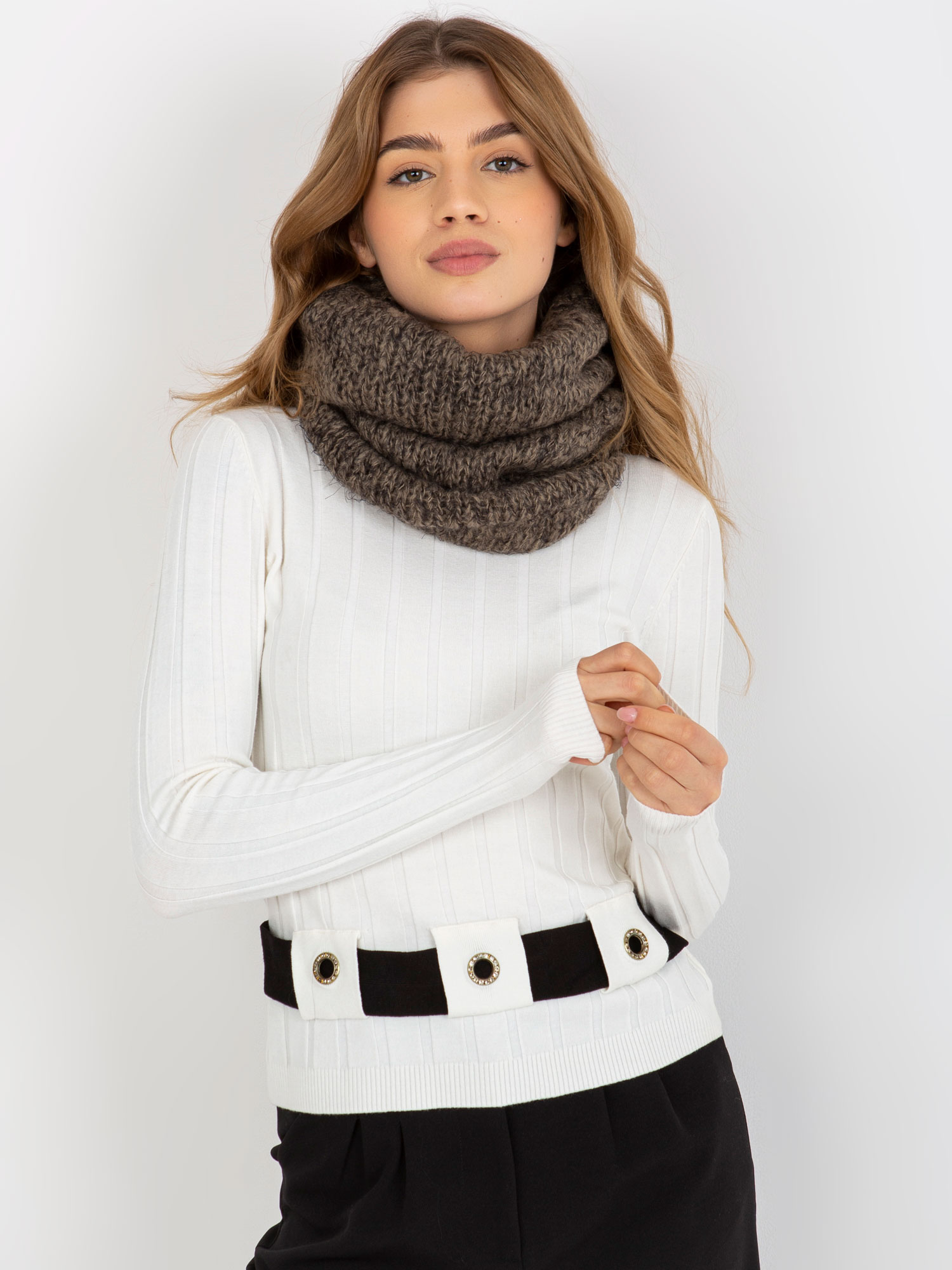 Women's Winter Knitted Scarf - Brown