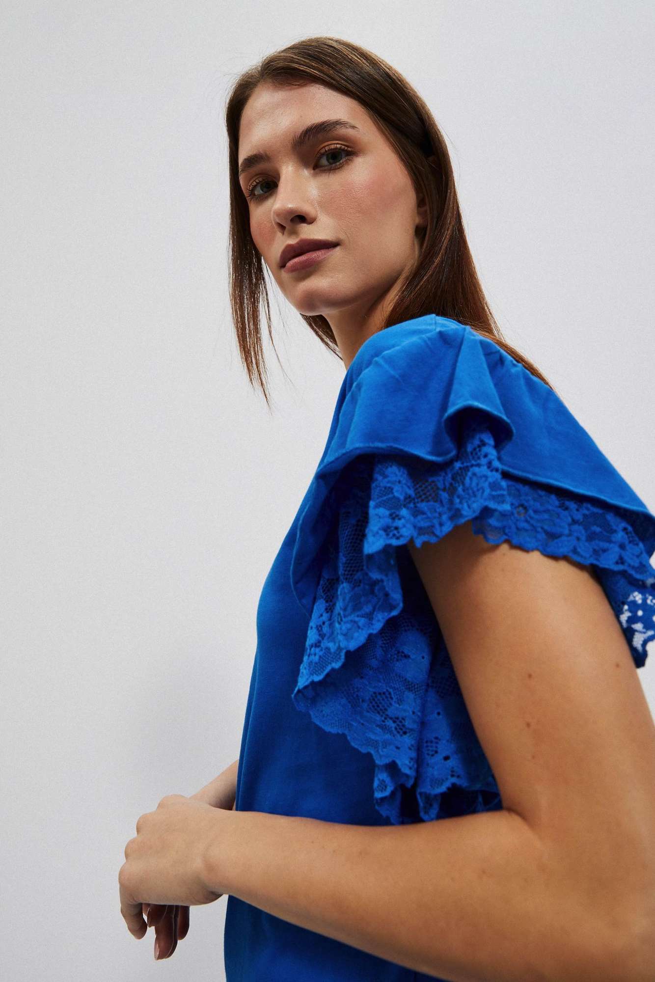 Blouse with ruffles on the shoulders