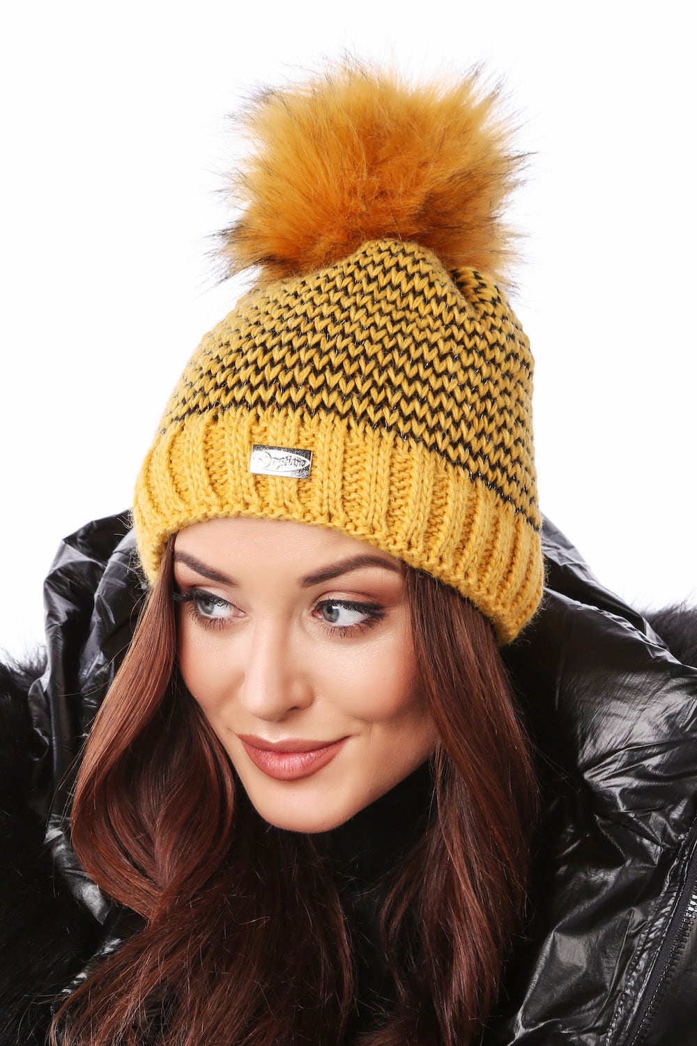 Winter cap made of honey herringbone
