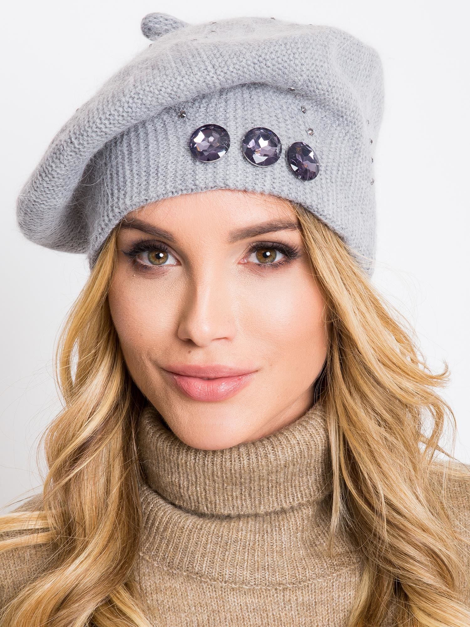 gray-cap-with-an-application