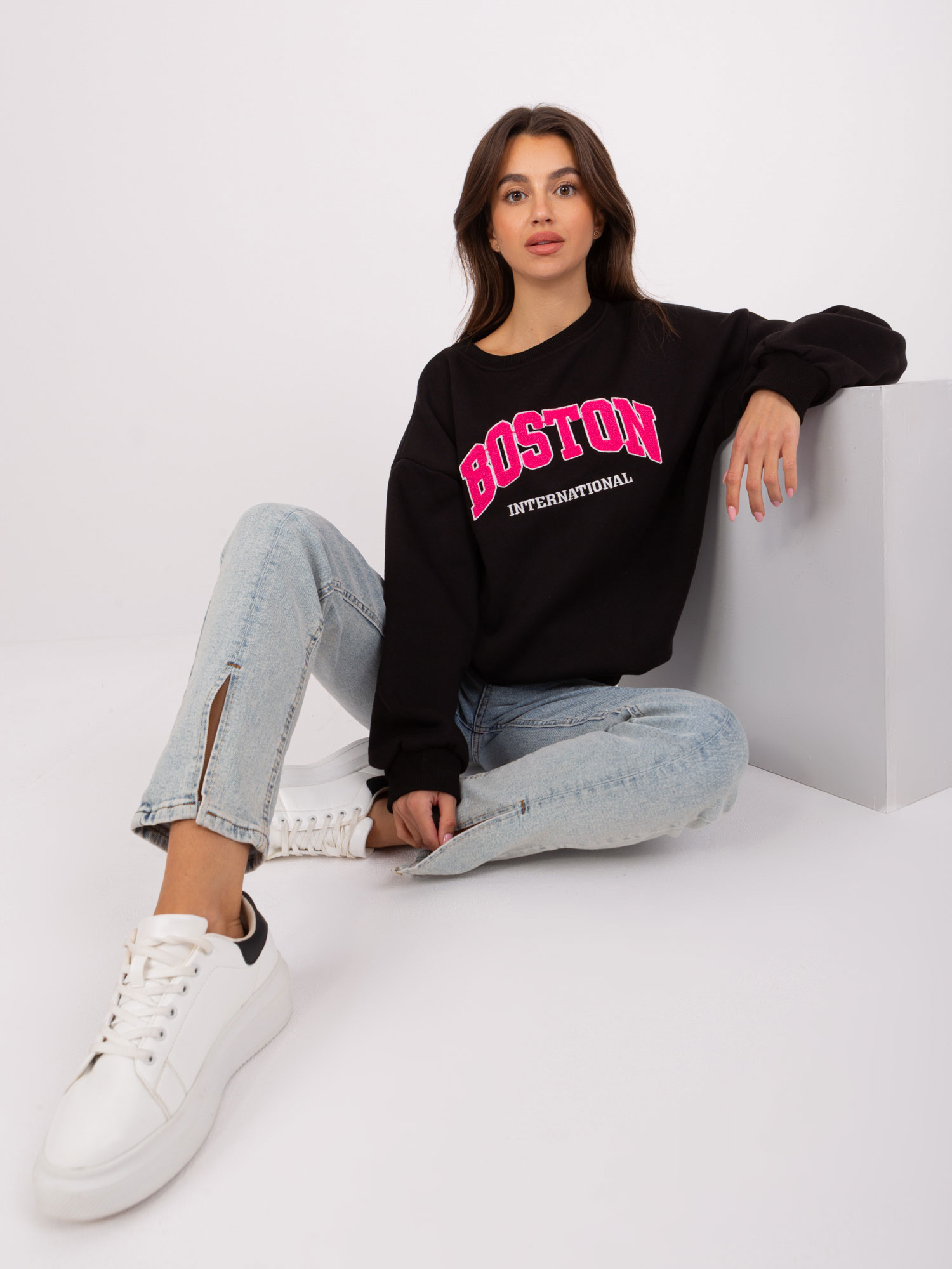 Sweatshirt-EM-BL-617-8.10-black-pink