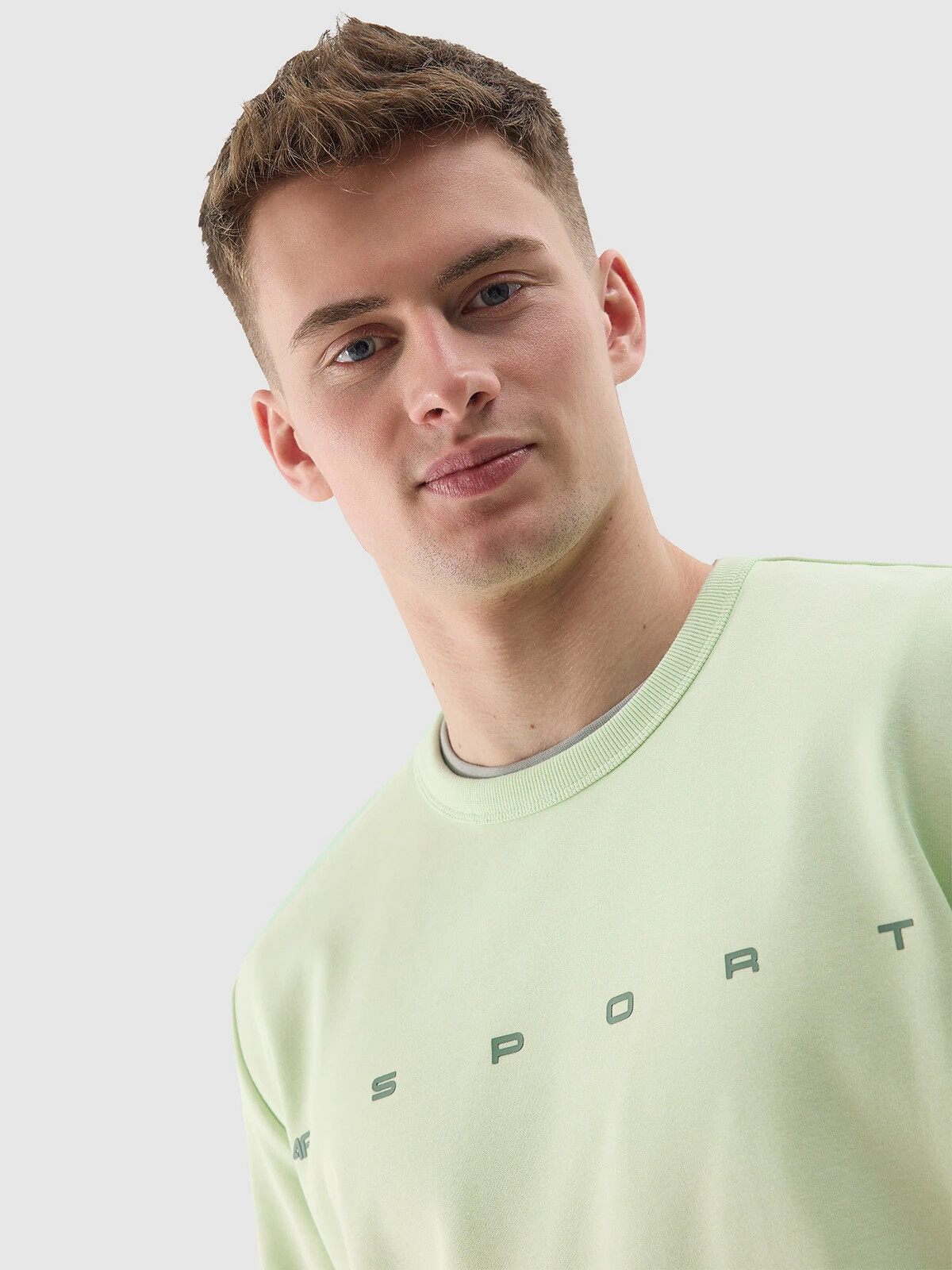 Men&#039;s sweatshirt without fastening and without hood 4F - green