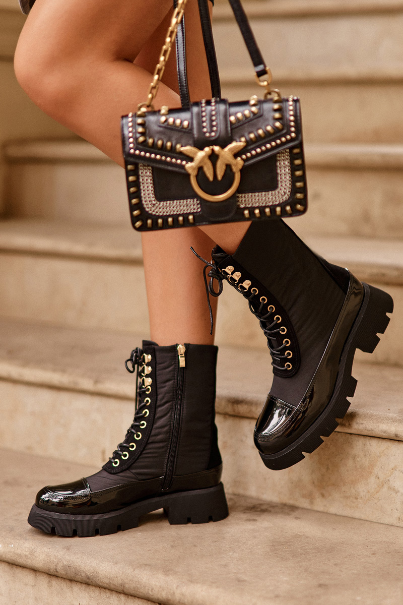 Insulated work boots with flat heels, black Saranema