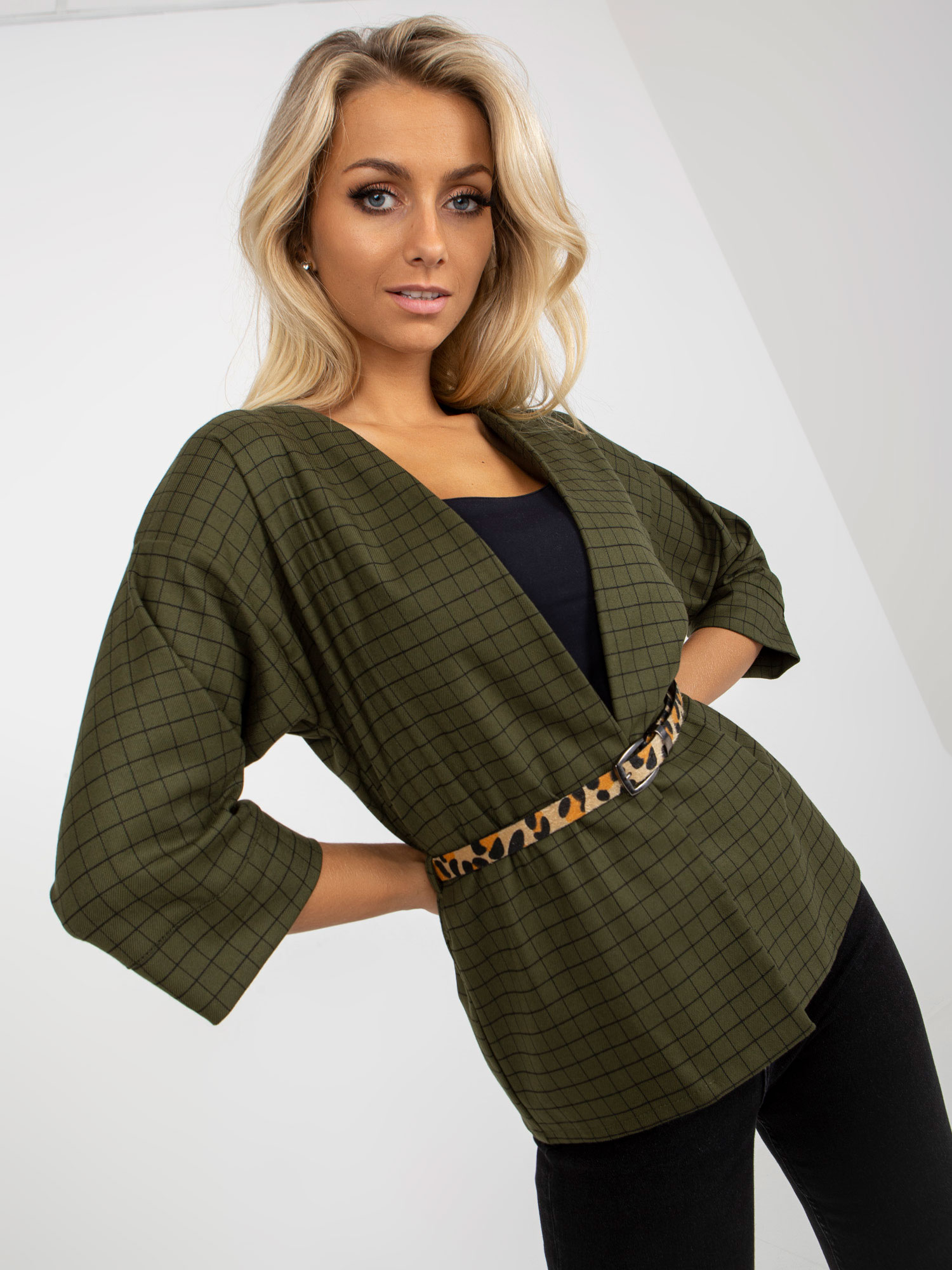 Khaki-black elegant checkered cape