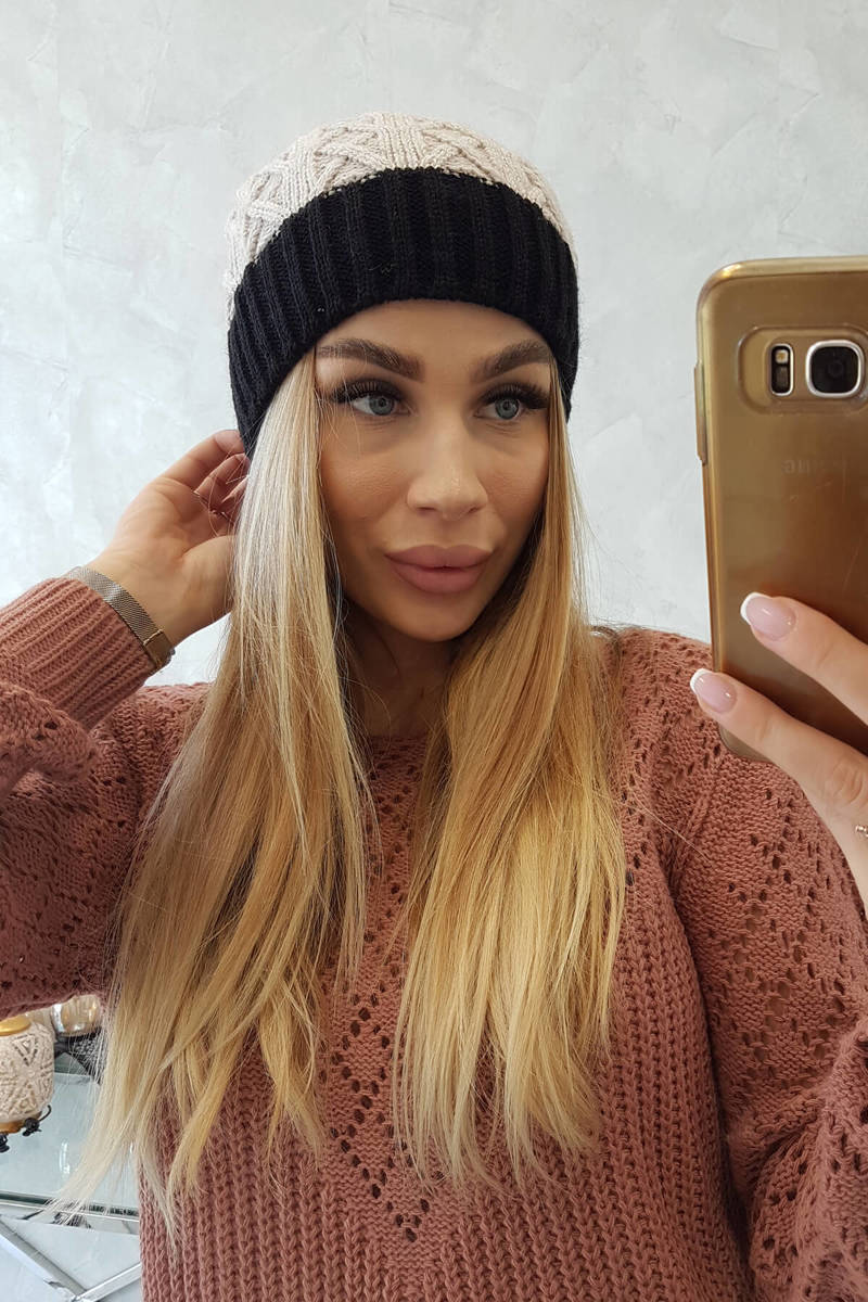 Beanie with fleece Bibiana K264 Black + Beige