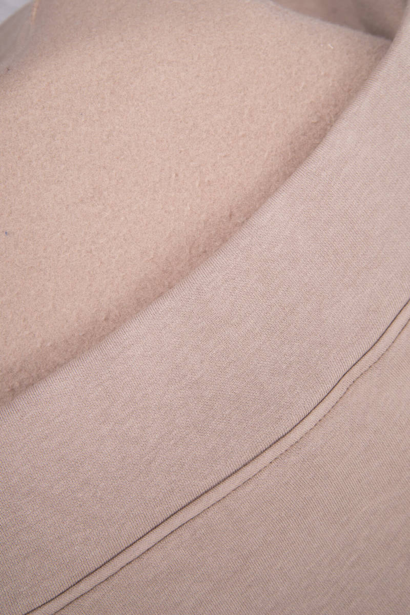 Insulated sweatshirt with longer back dark beige