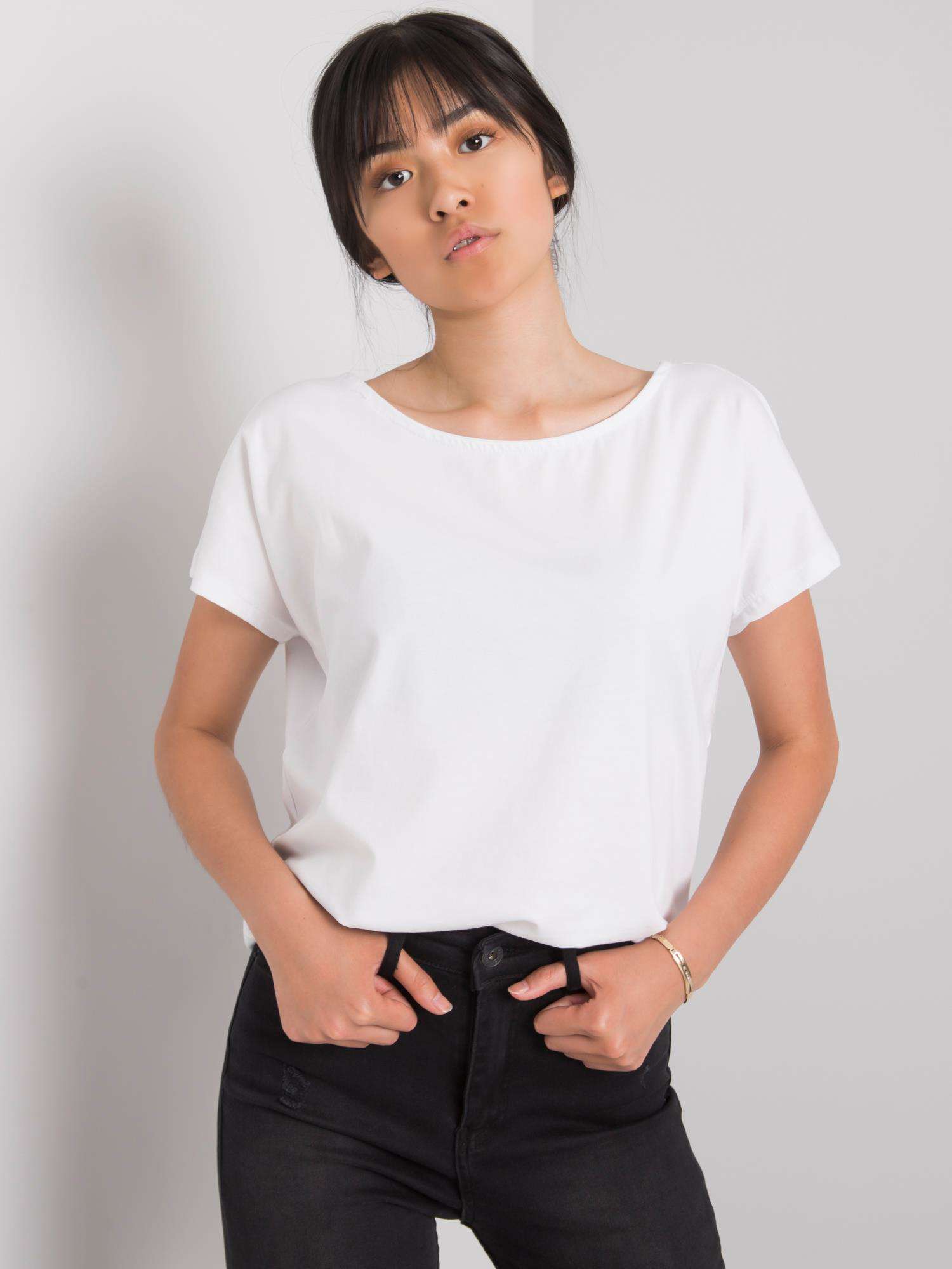 Tricou alb pentru femei într-o singură culoare