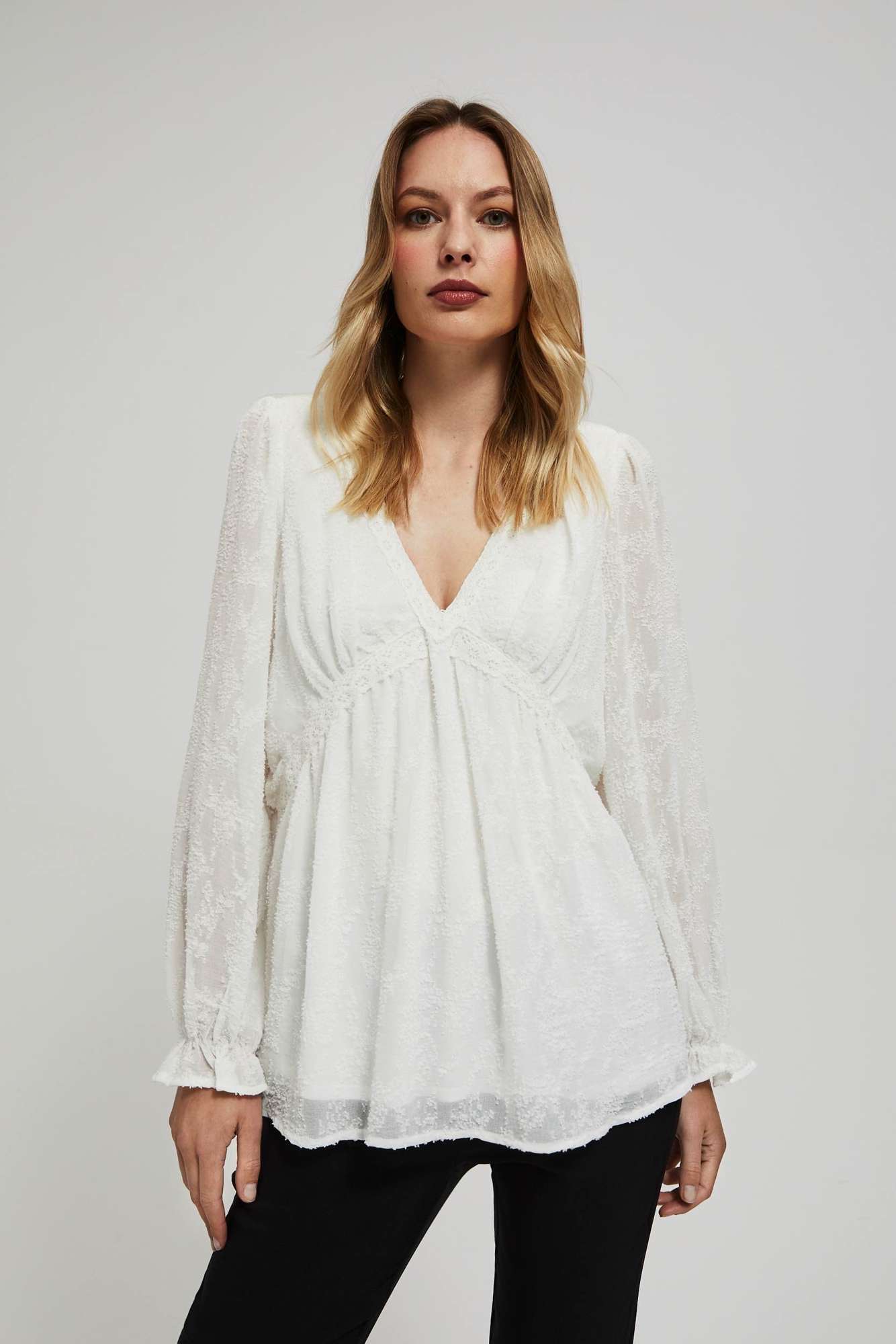 Shirts with fluffy sleeves