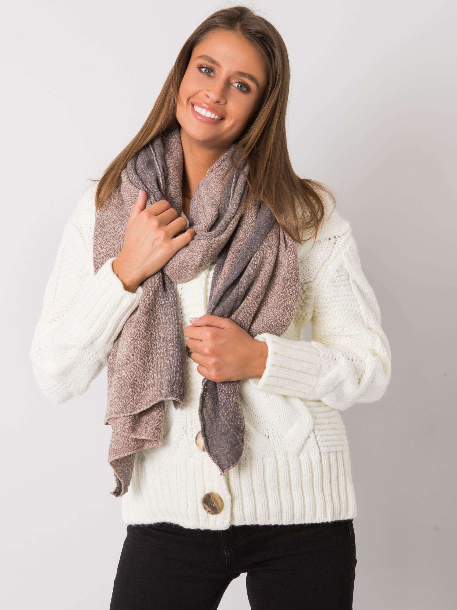 Women's Knitted Scarf In Gray And Pink Colors