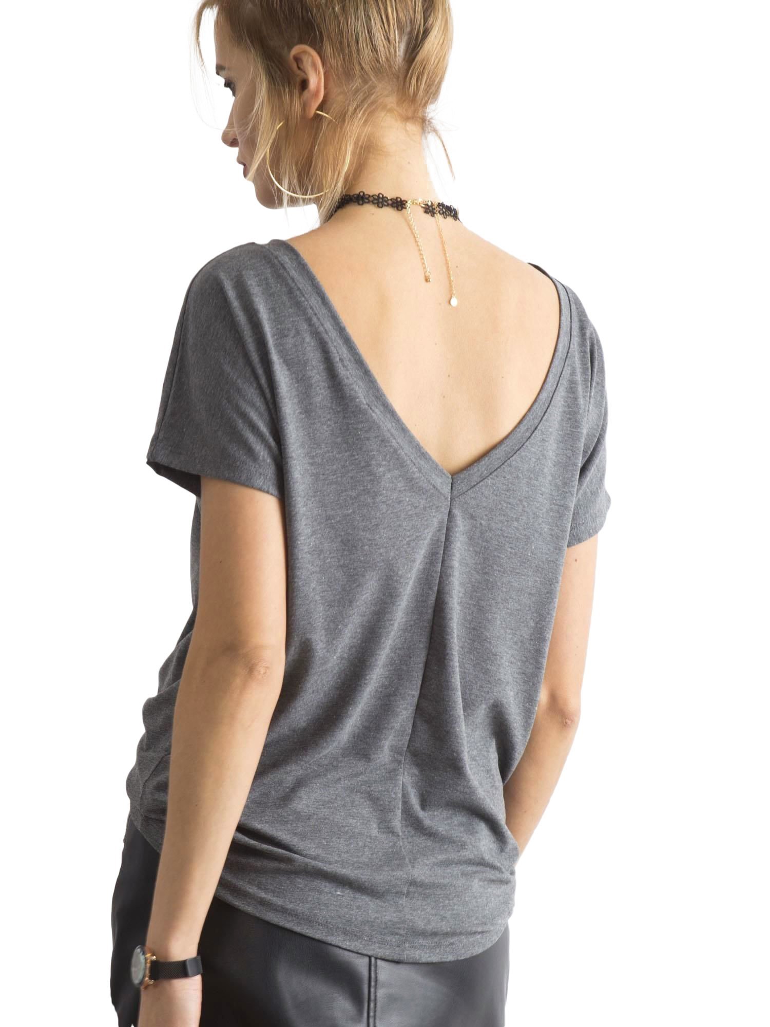 T-shirt With Dark Grey Neckline At Back