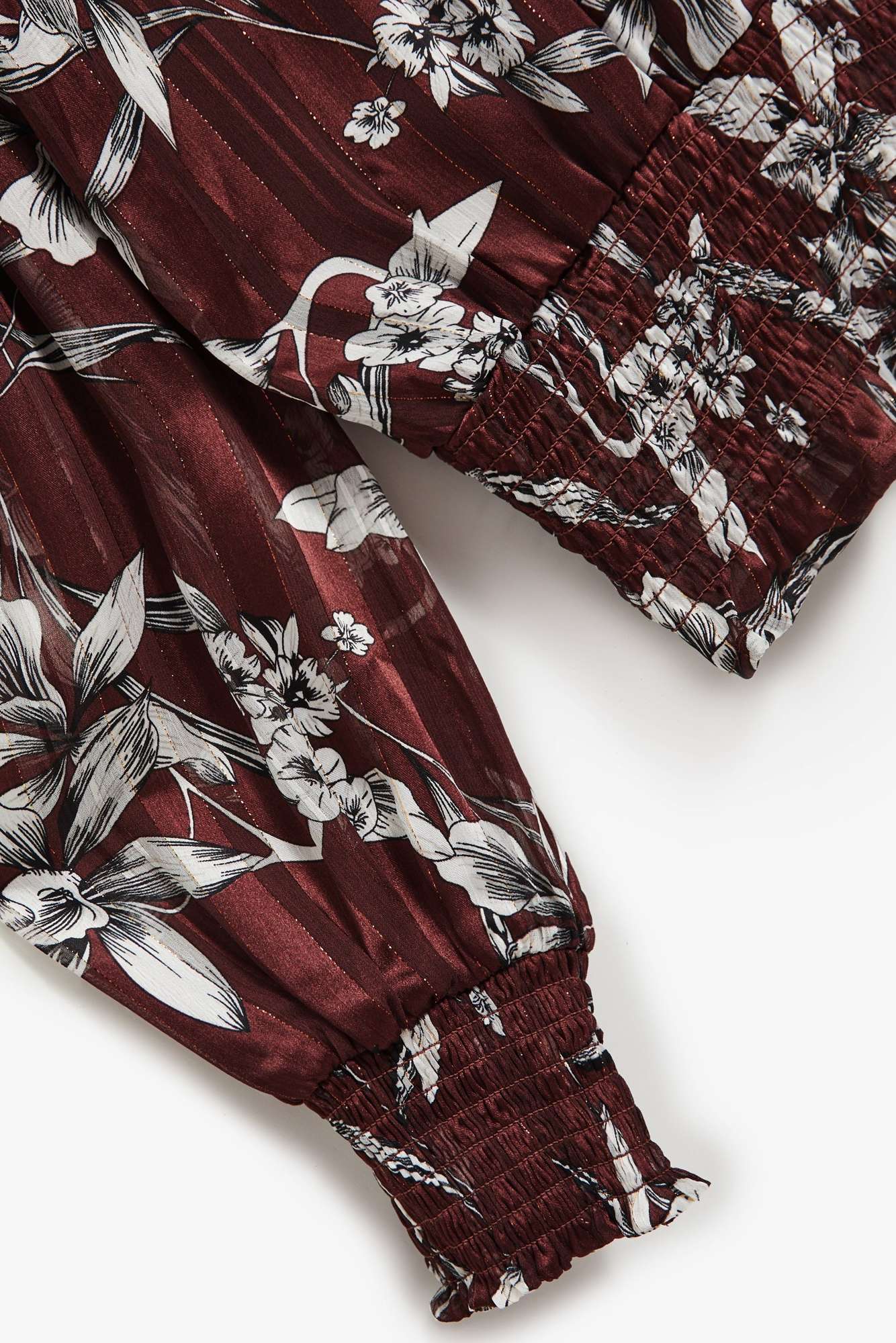 Shirt with floral pattern
