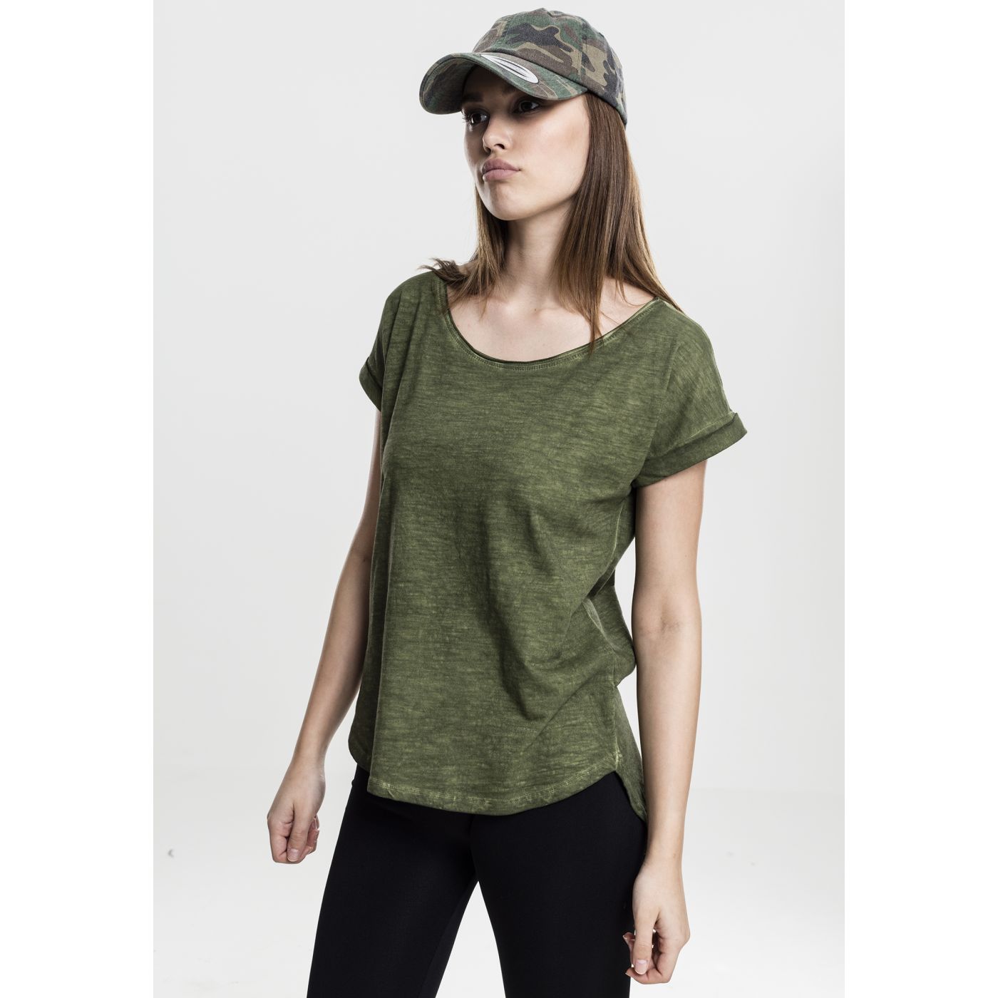 Women's Long-back T-shirt In The Shape Of A Spray With Olive Dye