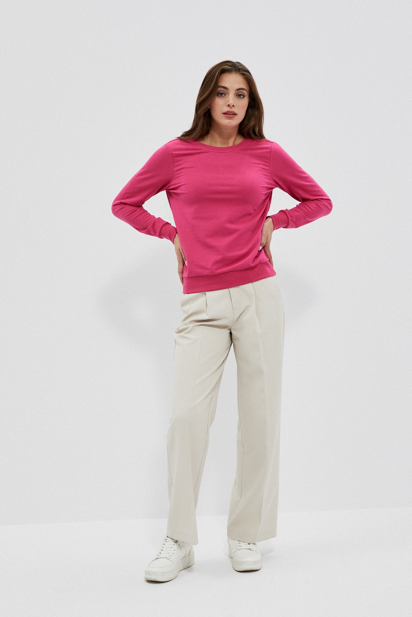 Sweatshirt with a neckline on the back