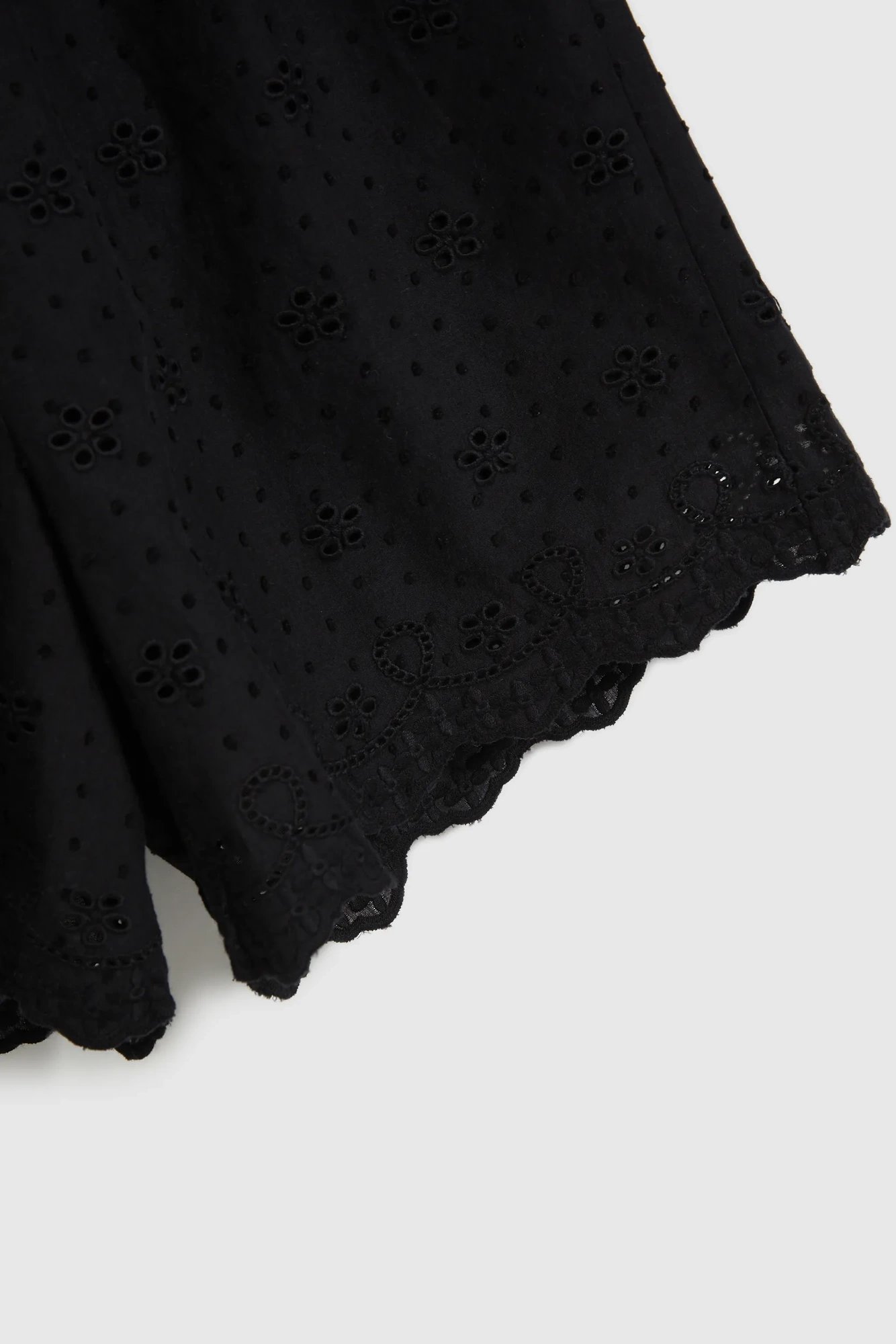 Women&#039;s Linen Shorts MOODO - Black