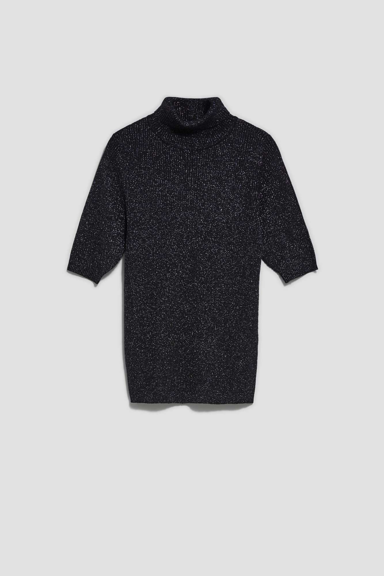 Turtleneck with metal thread