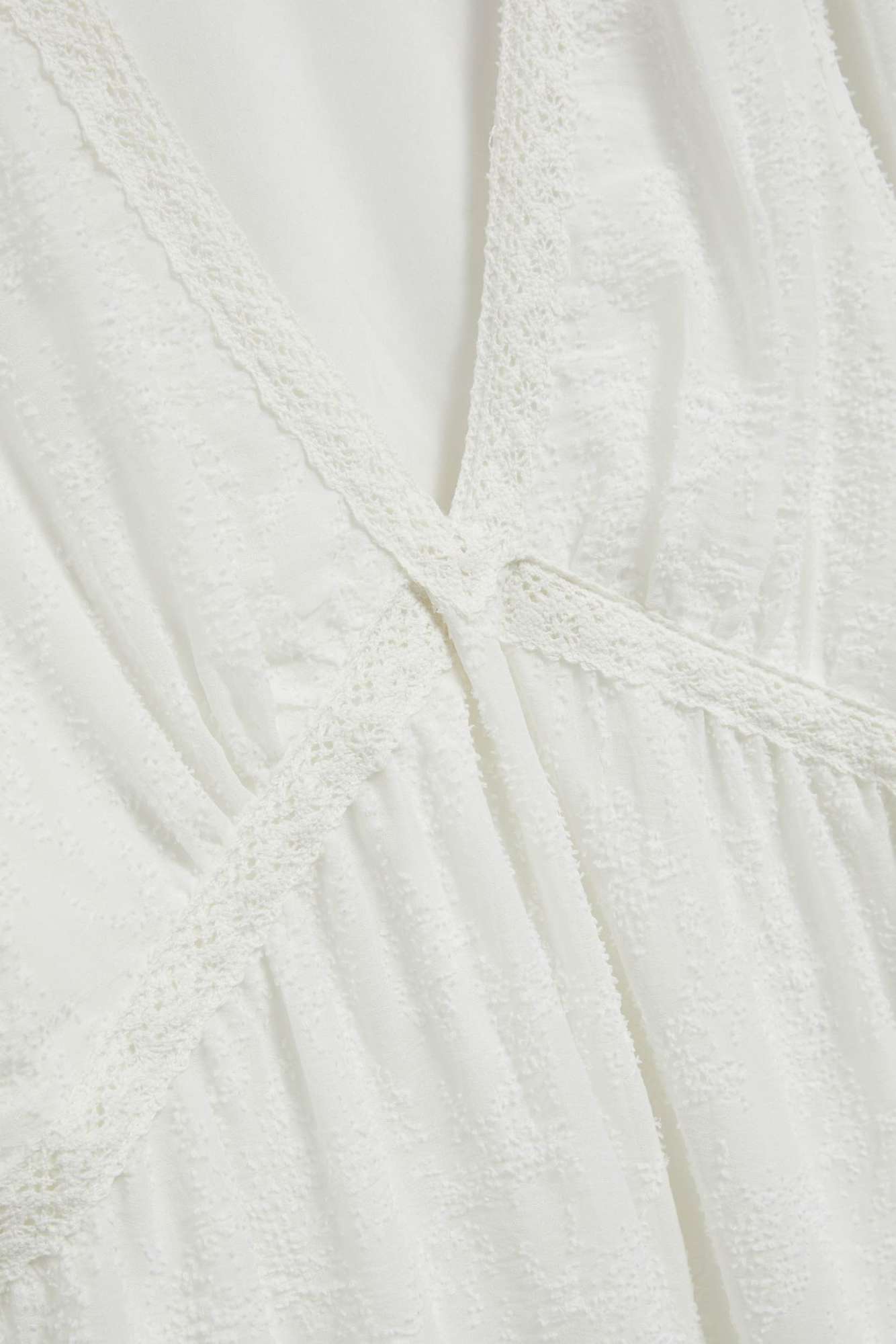 Shirts with fluffy sleeves