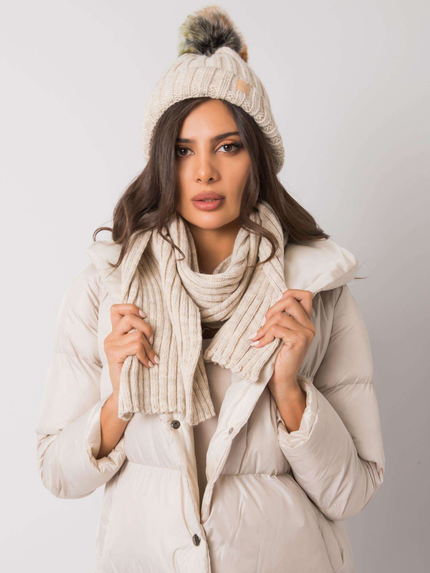 RUE PARIS Beige Winter Set, Hat And Scarf