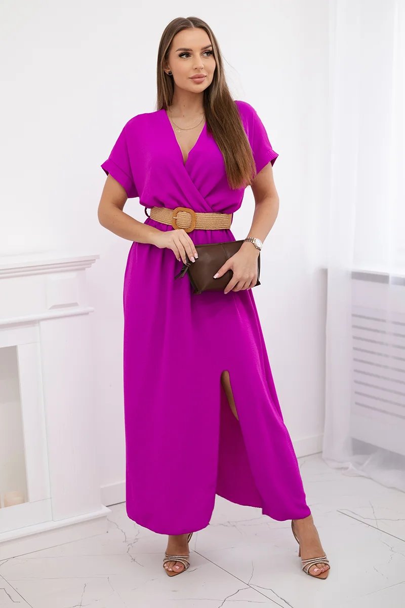 Levně Dlouhé šaty s ozdobným páskem tmavě fialové barvy