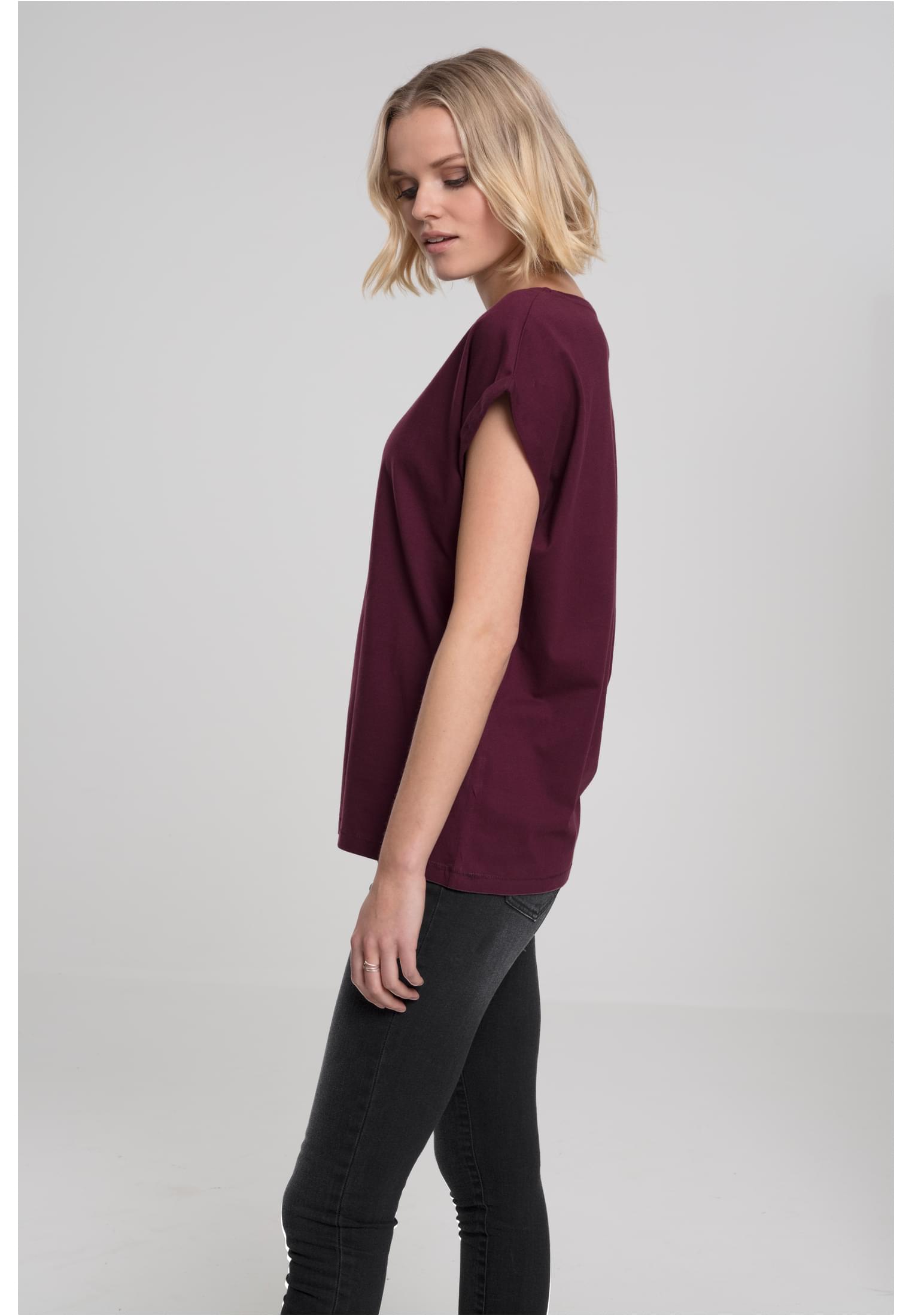 Women's T-shirt with extended shoulder cherry