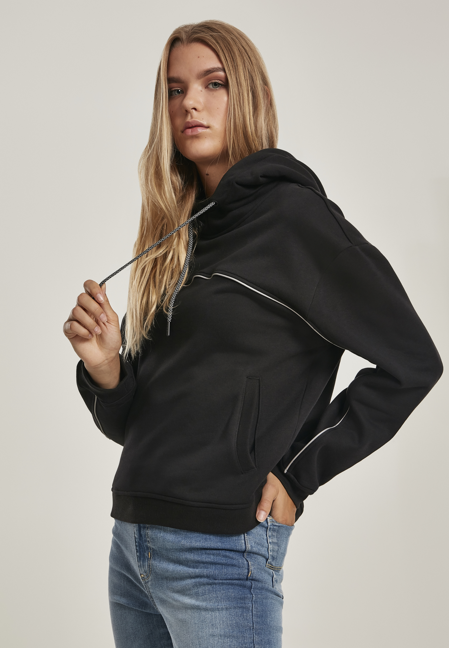 Women's reflective sweatshirt black