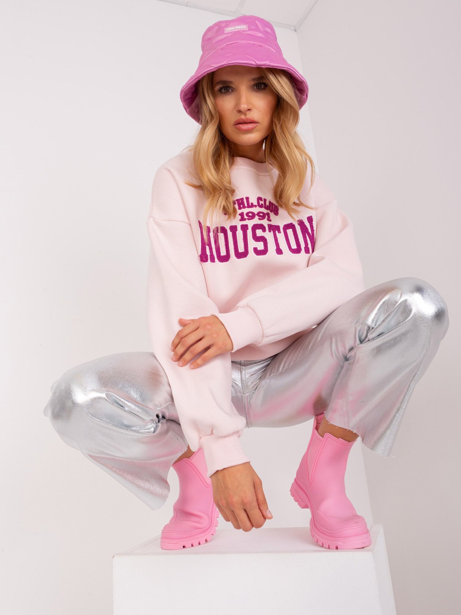 Light Pink Loose-fitting Hoodless Sweatshirt With Patches