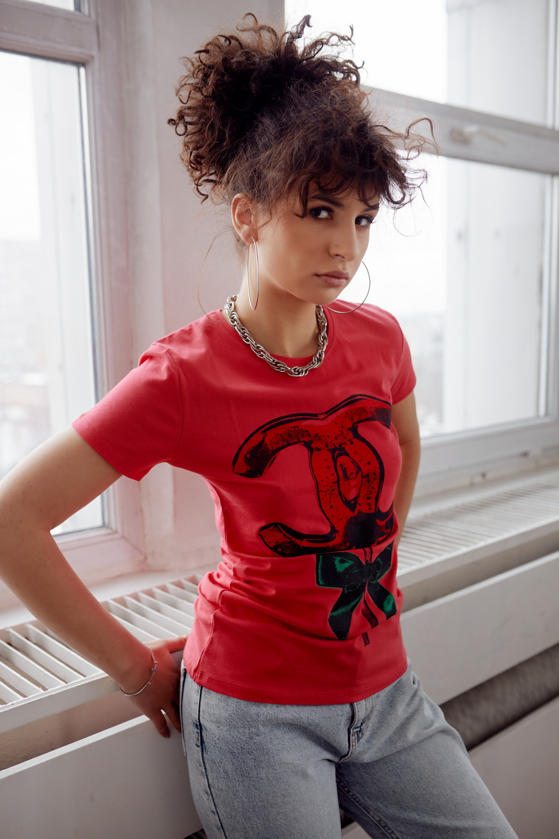 Women's T-shirt with coral application