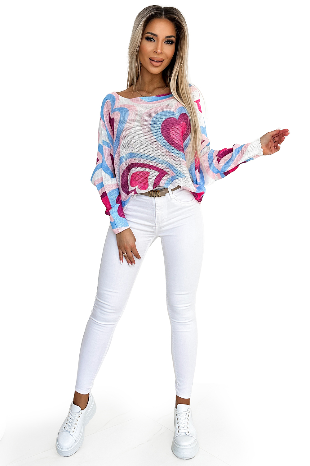 Oversize sweater with pink and blue hearts by Numoco