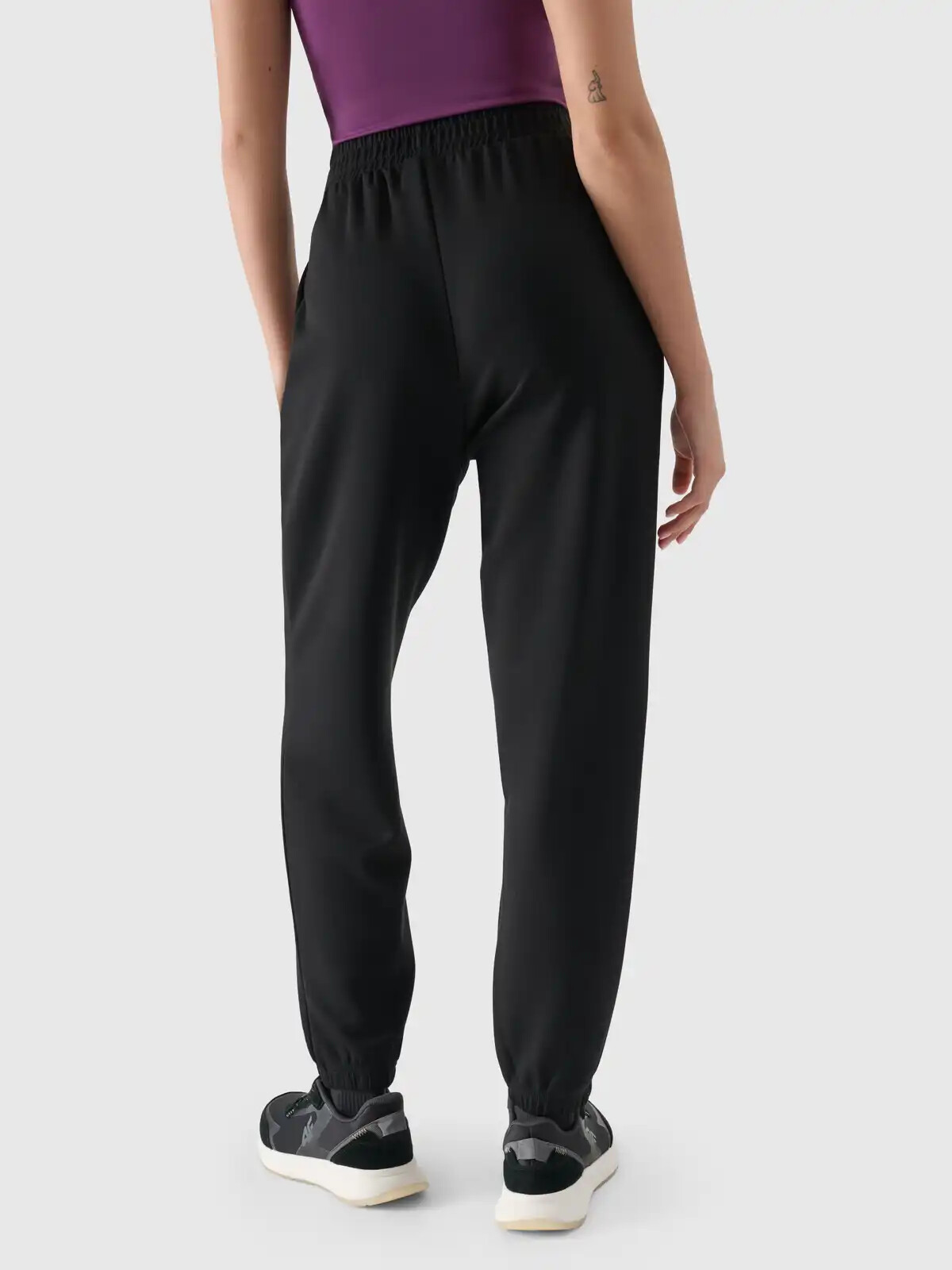 Women's sweatpants 4F