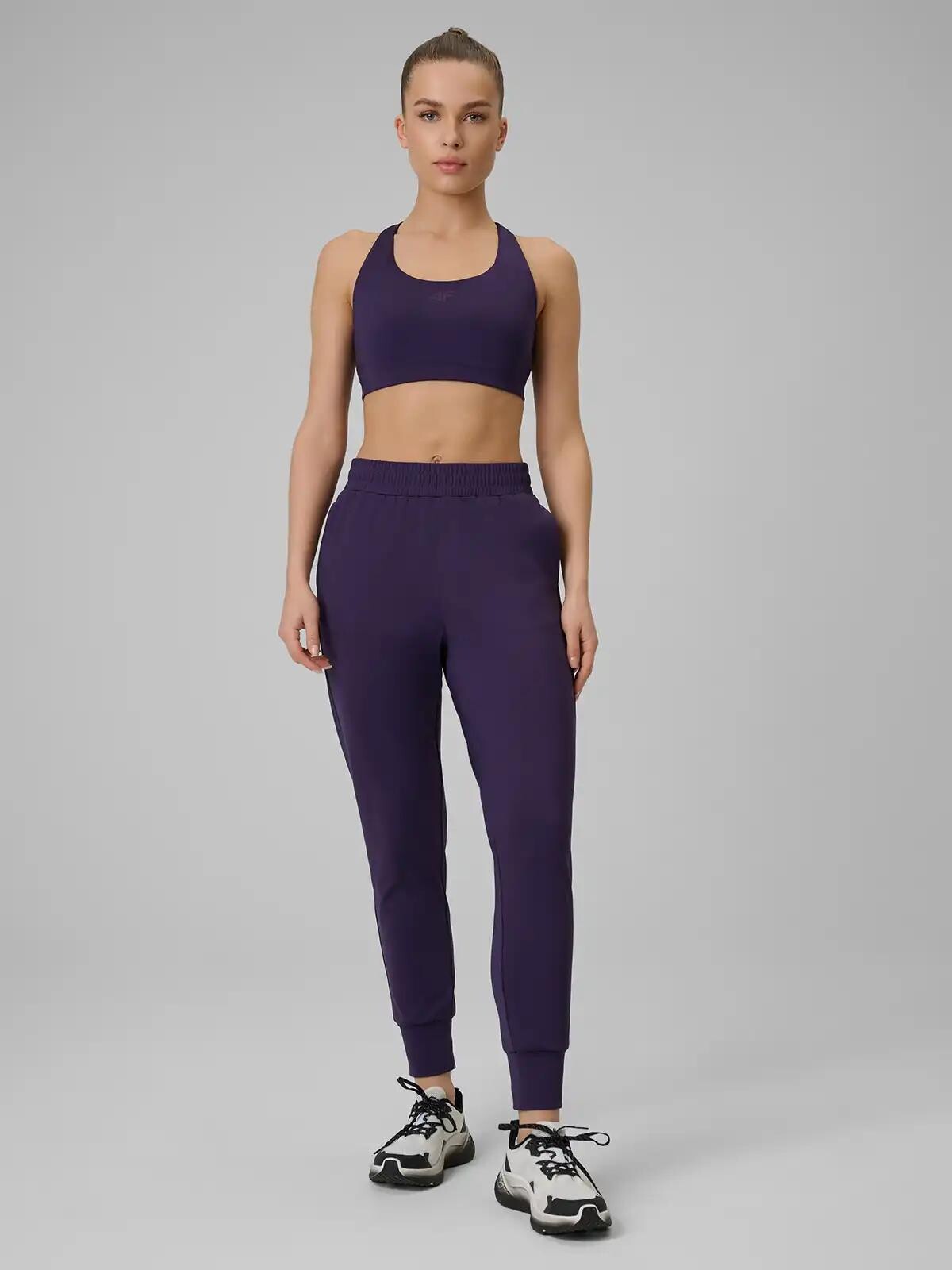 Dámske tepláky 4F FNK Jumper