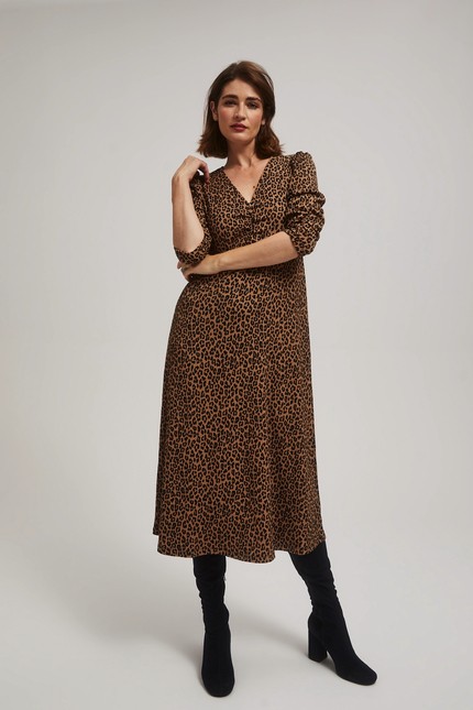 Midi dress with leopard pattern